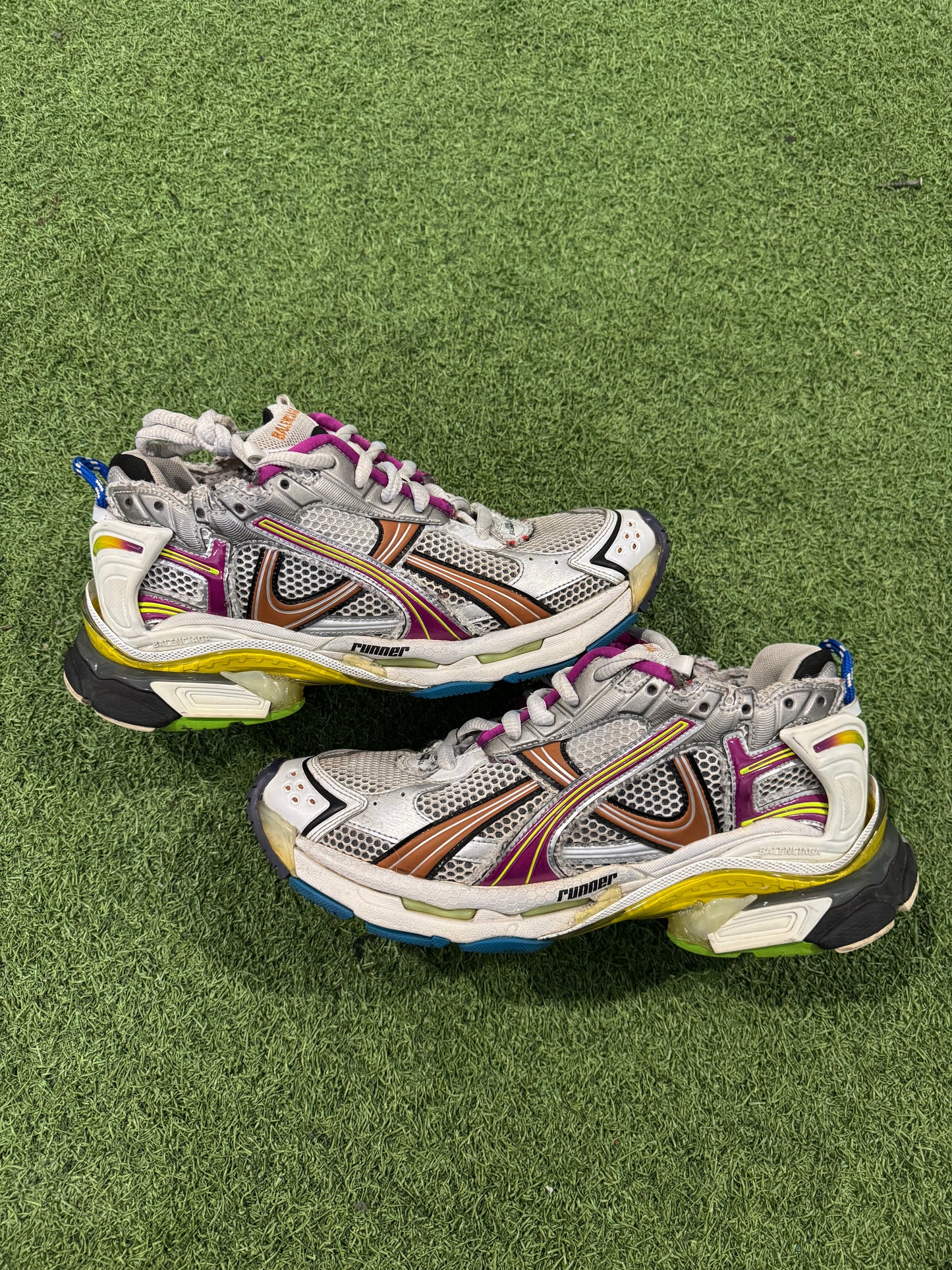 Balenciaga Runner Multicolor (9.5)