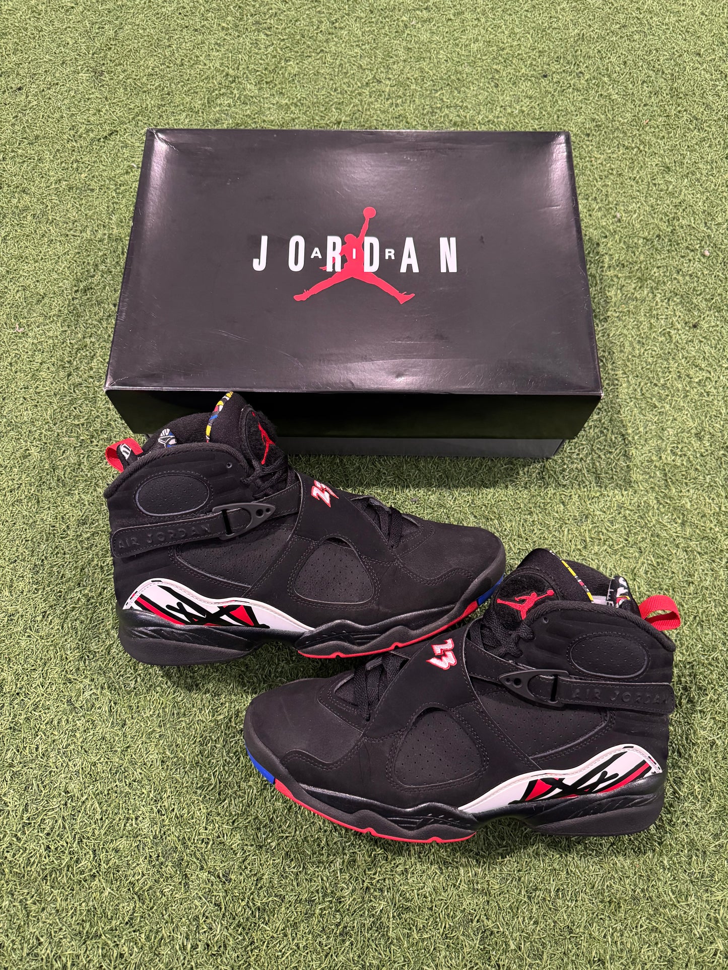 Jordan 8 Playoffs (8.5)