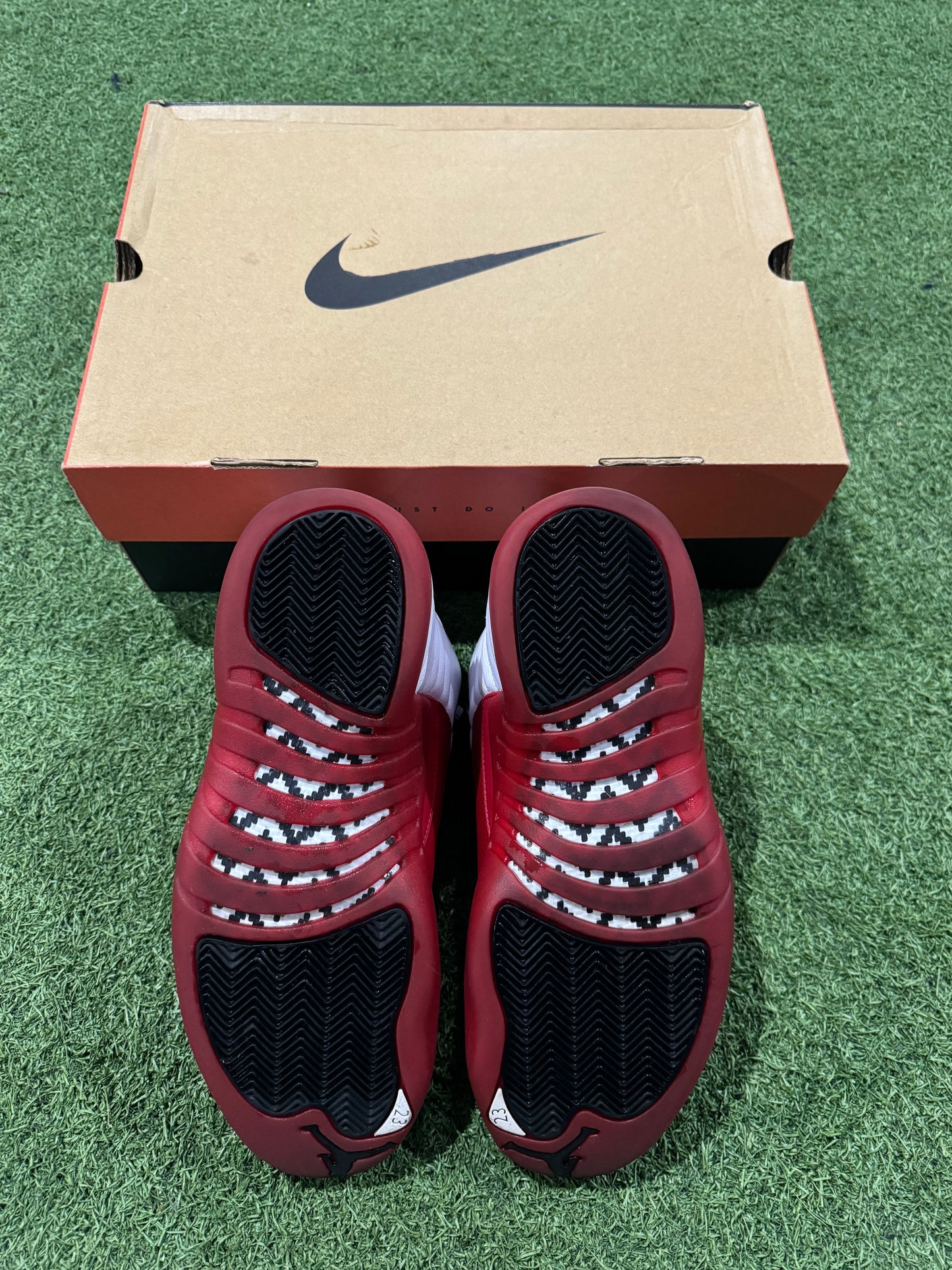 Jordan 12 Cherry (10)