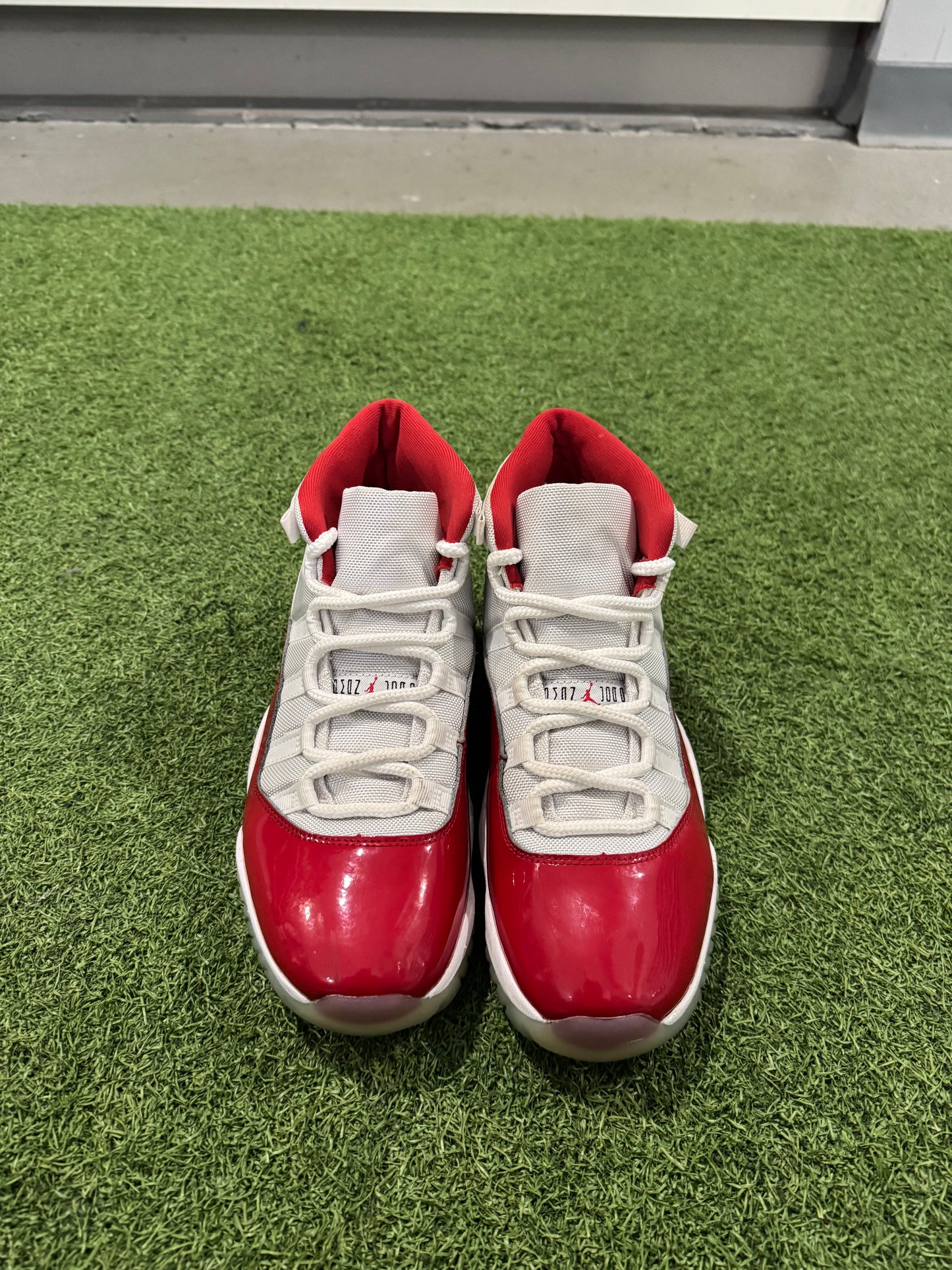 Jordan 11 Cherry (9.5)