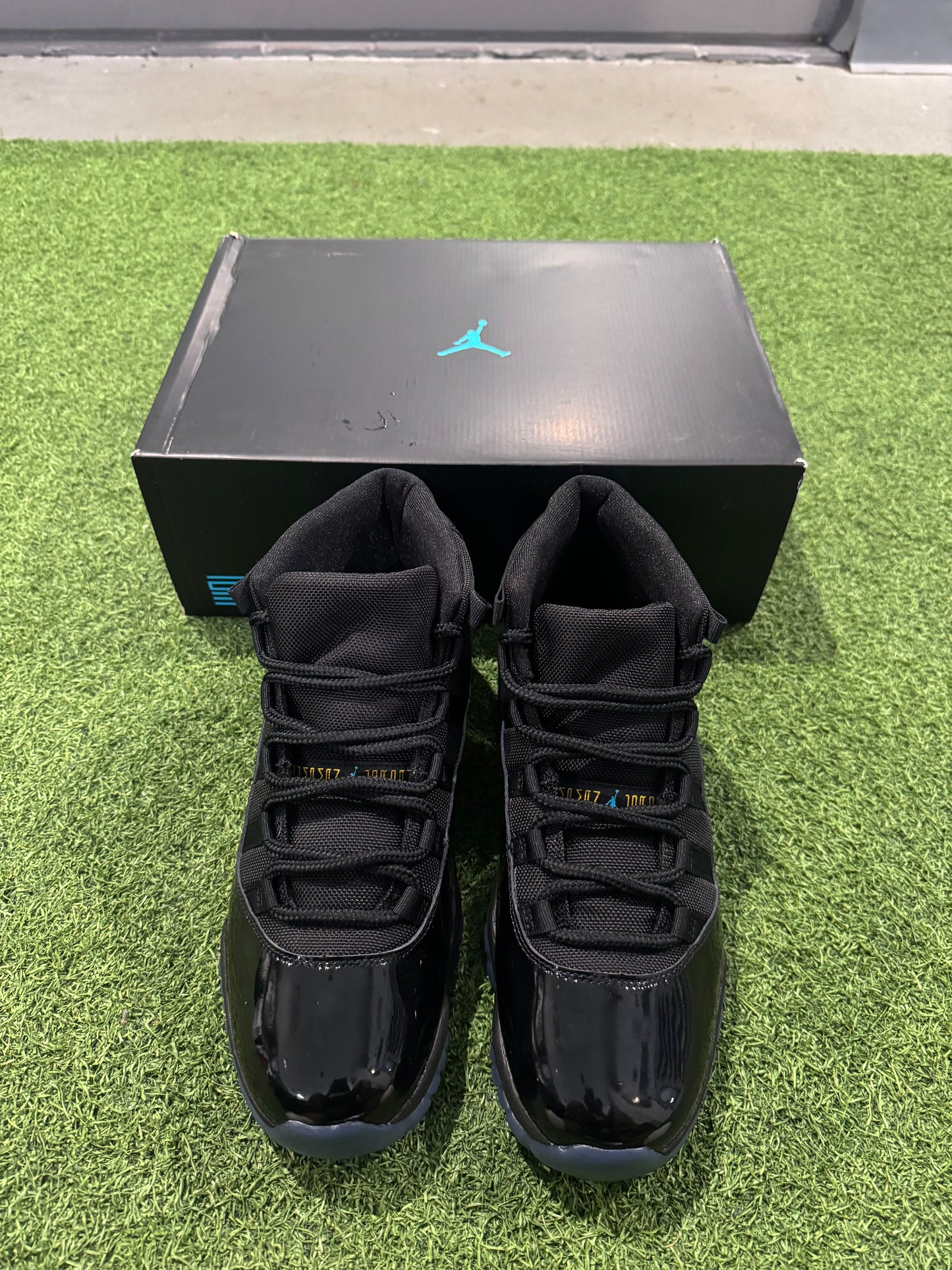 Jordan 11 Gamma Blue (10.5)