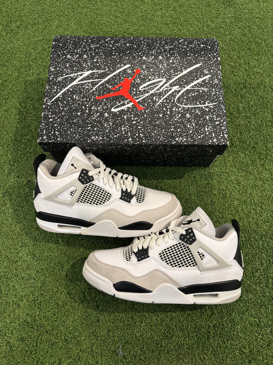 Jordan 4 Military Black (9.5)