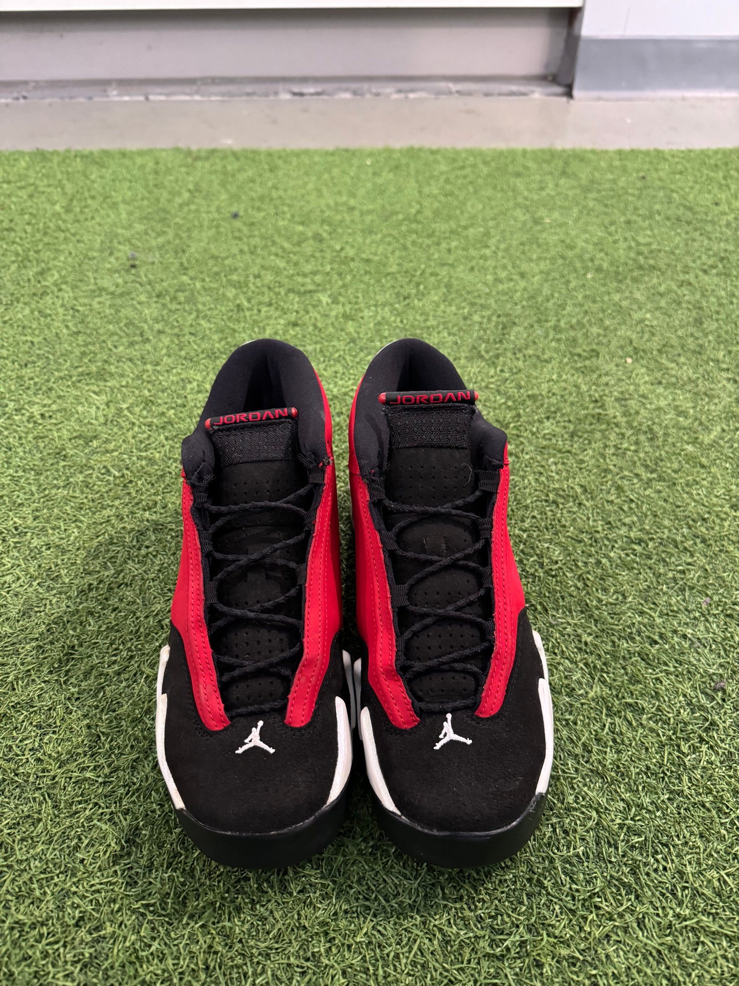 Jordan 14 Gym Red Toro (6Y)