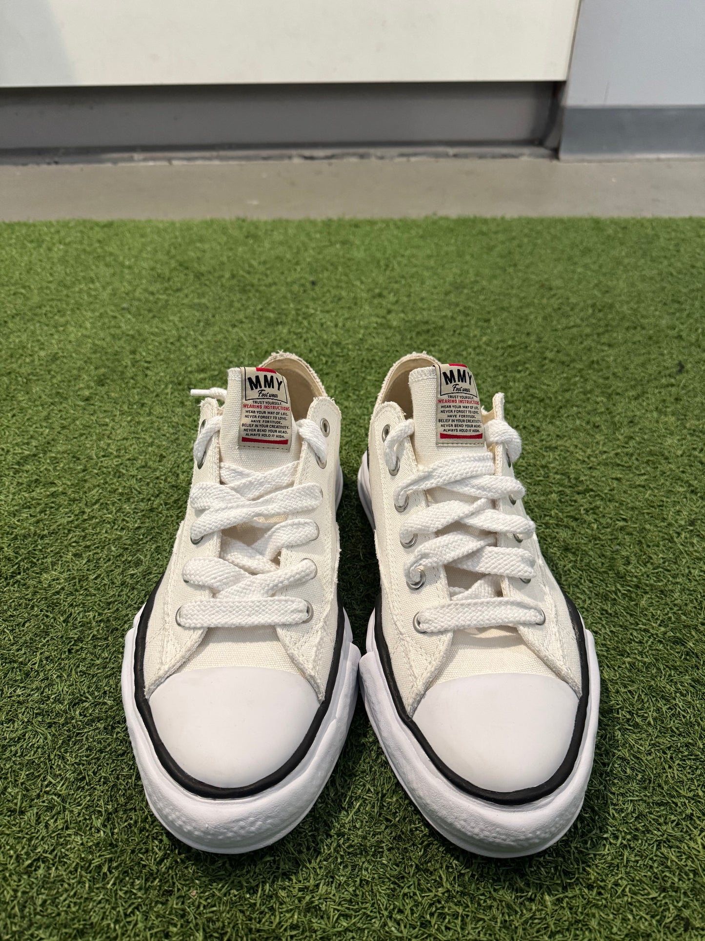 Maison Mihara Peterson OG Canvas White (46EU)