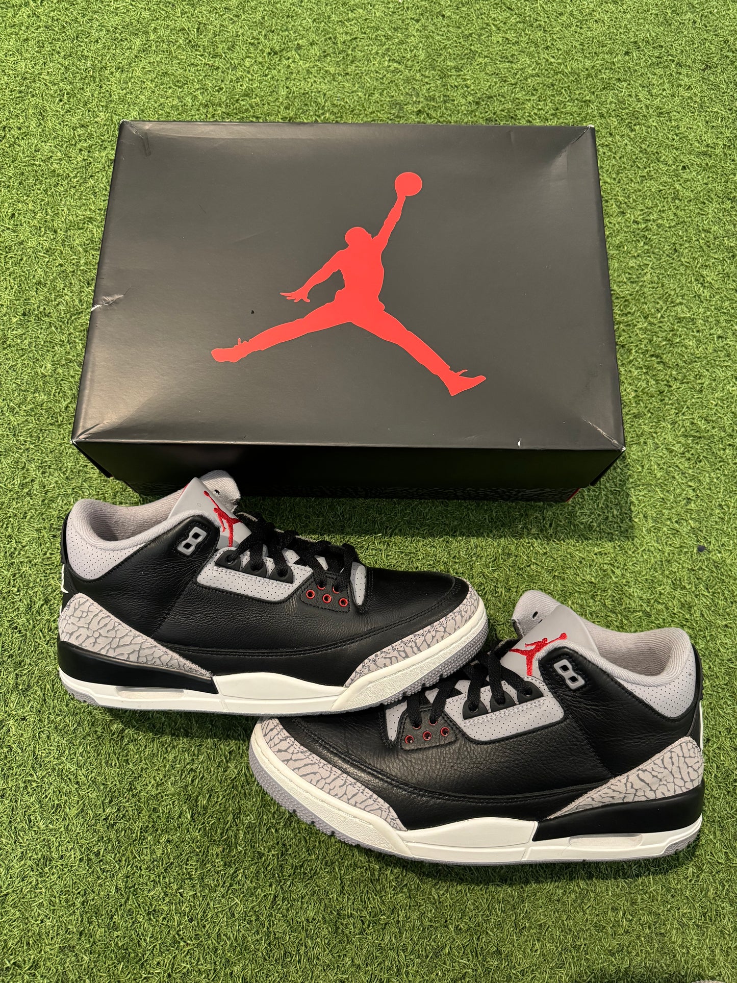 Jordan 3 Black Cement (10.5)