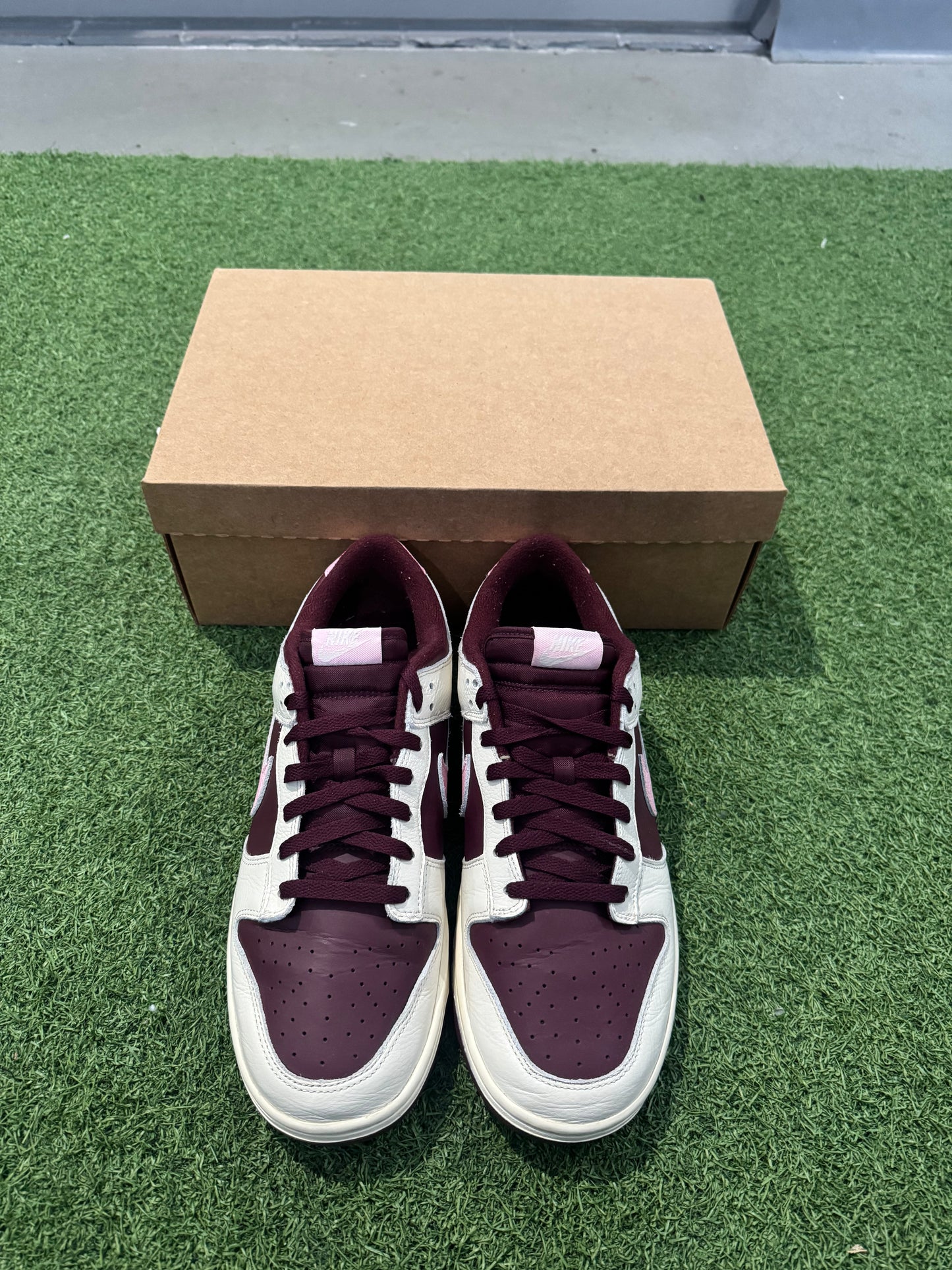 Dunk Low Valentines Day (10.5)