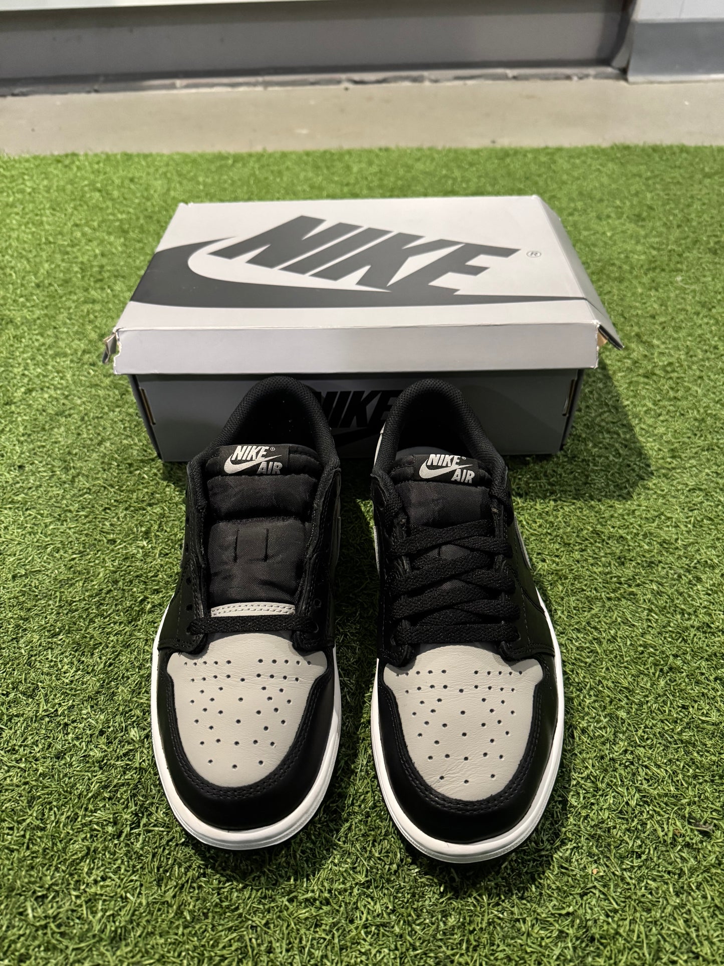 Jordan 1 Low Shadow (7)