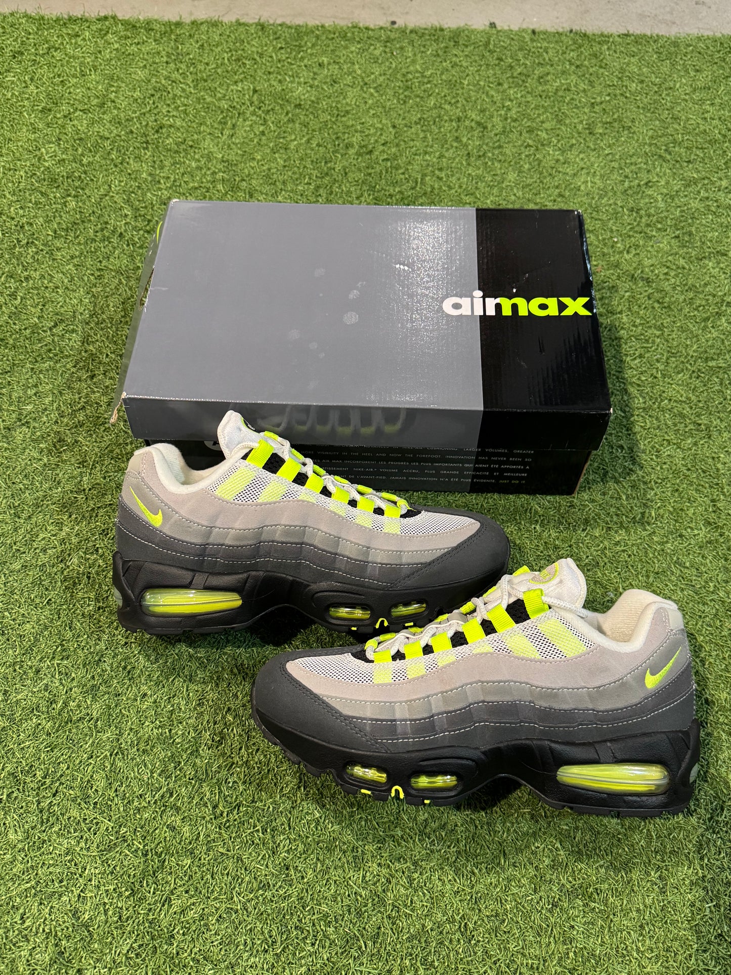 Air Max 95 Big Bubble Neon (8W)