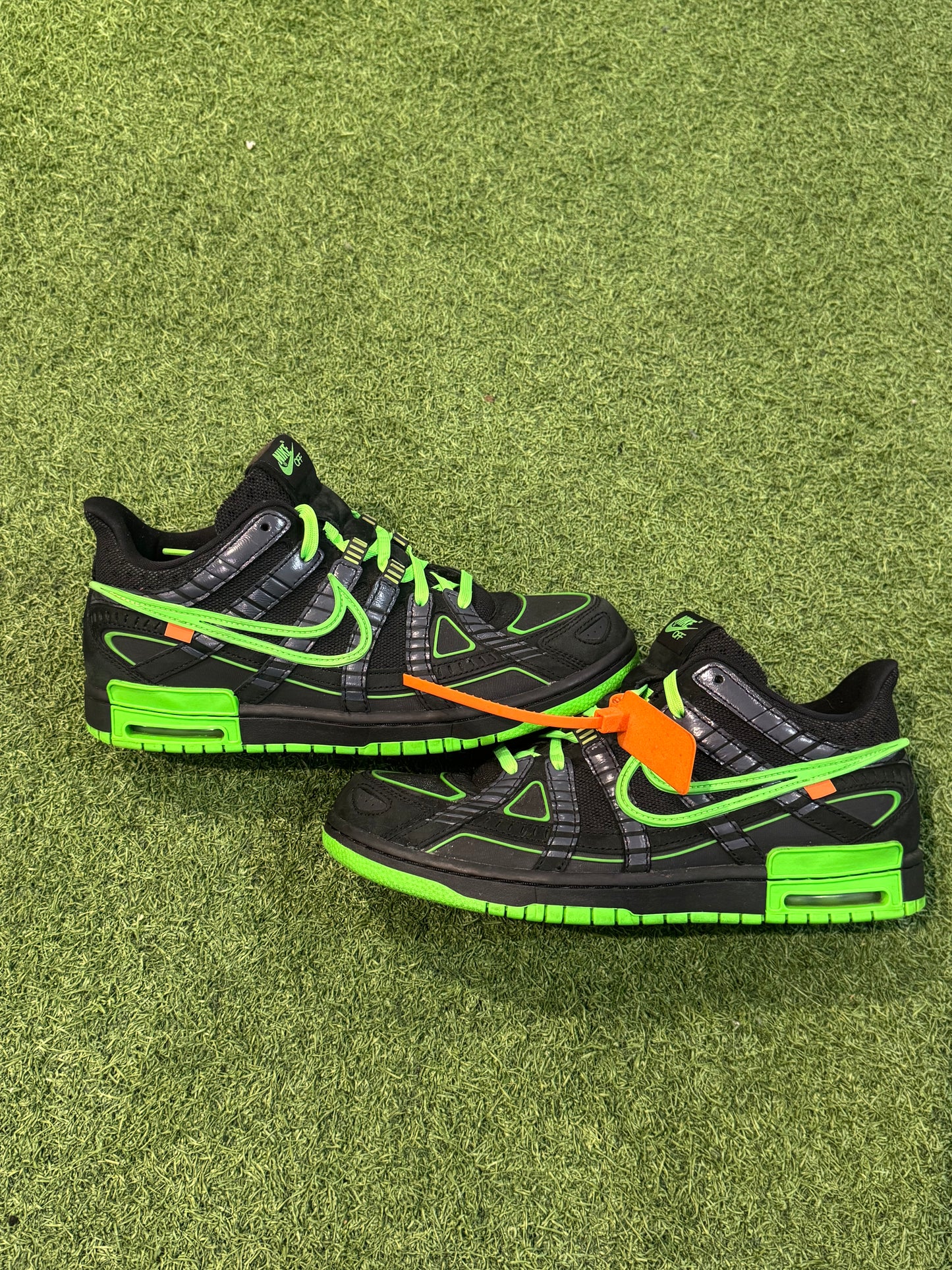 Off-White Rubber Dunk Green Strike (10.5)