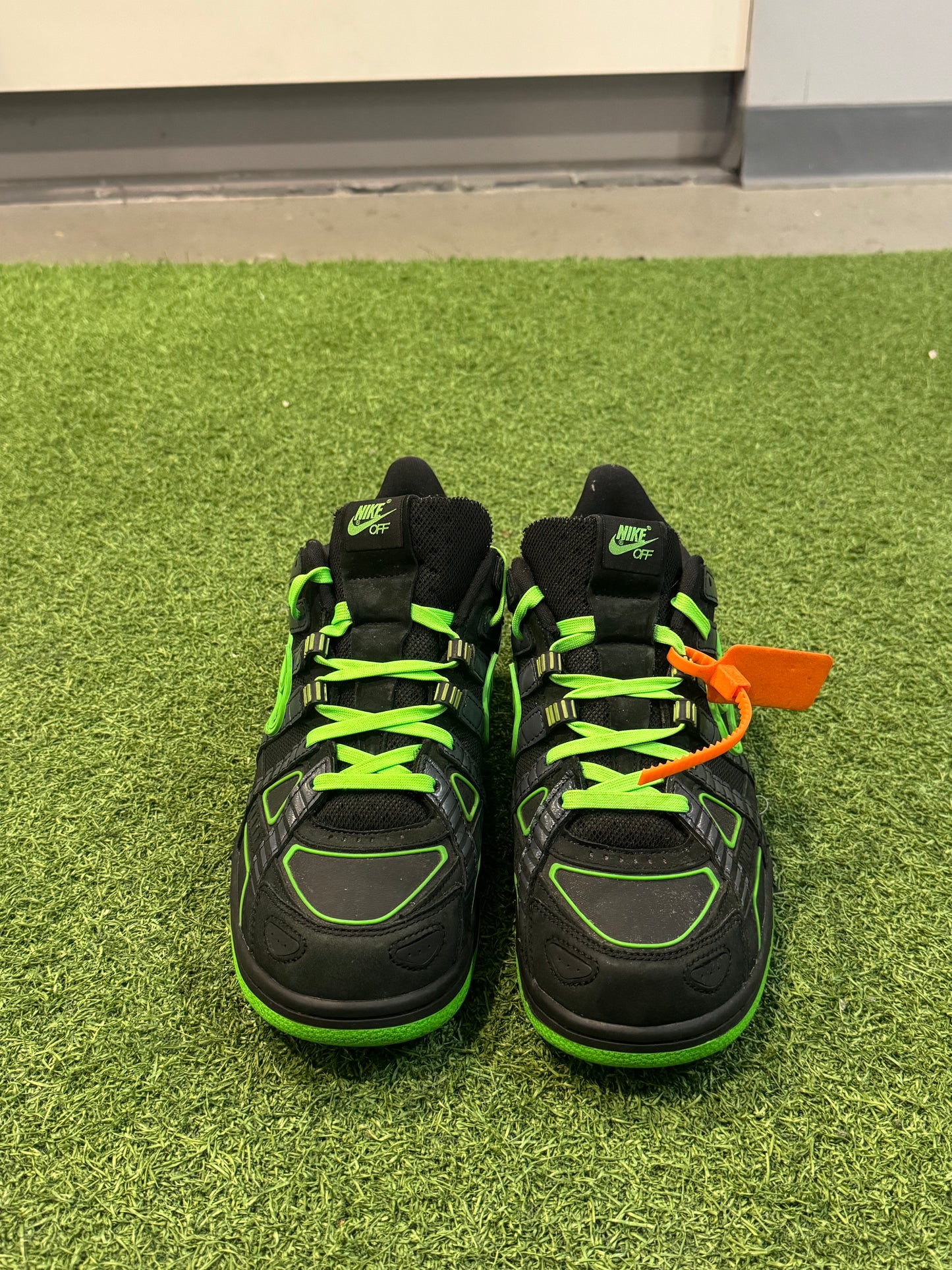 Off-White Rubber Dunk Green Strike (10.5)