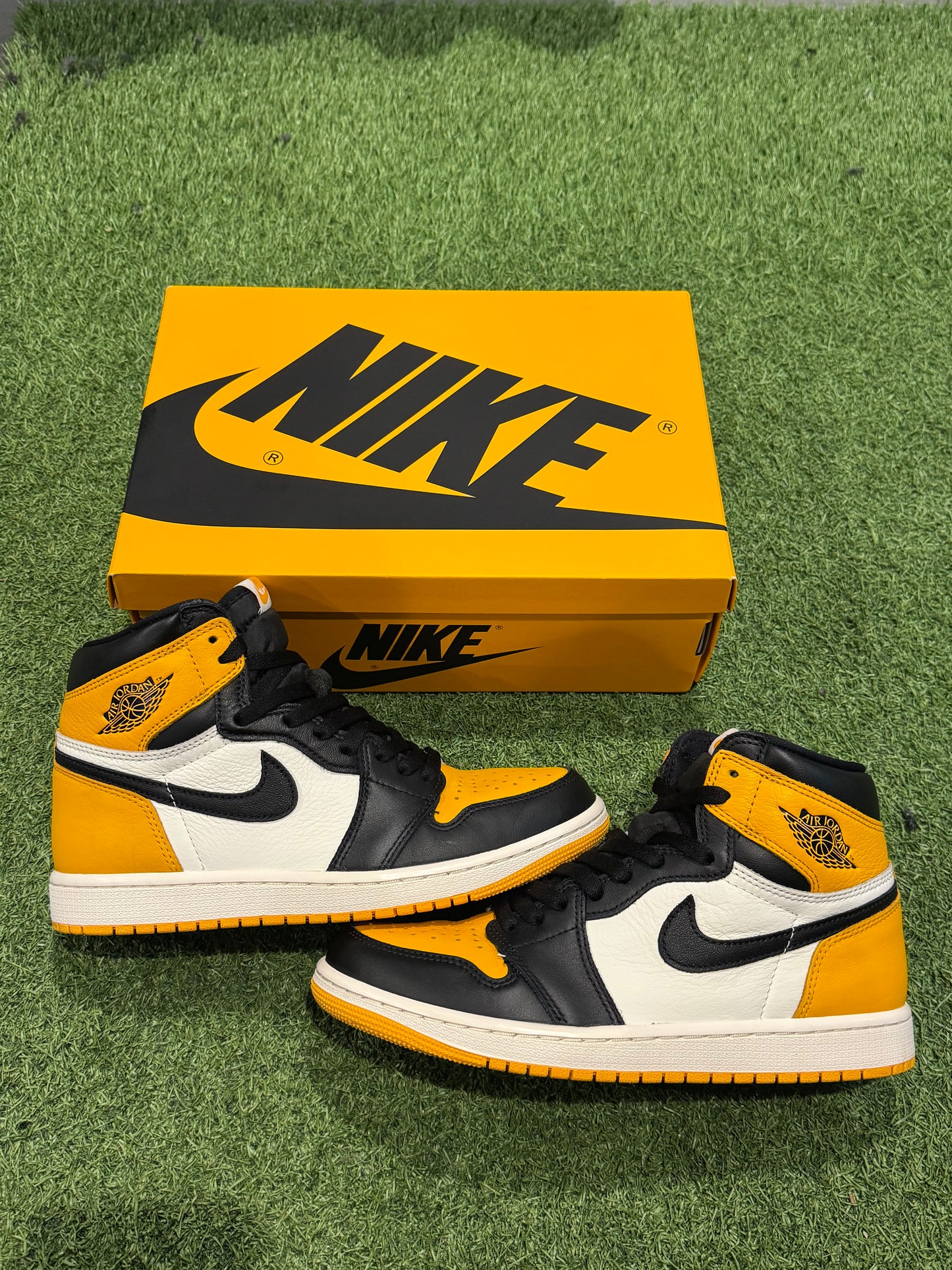 Jordan 1 Taxi (8)