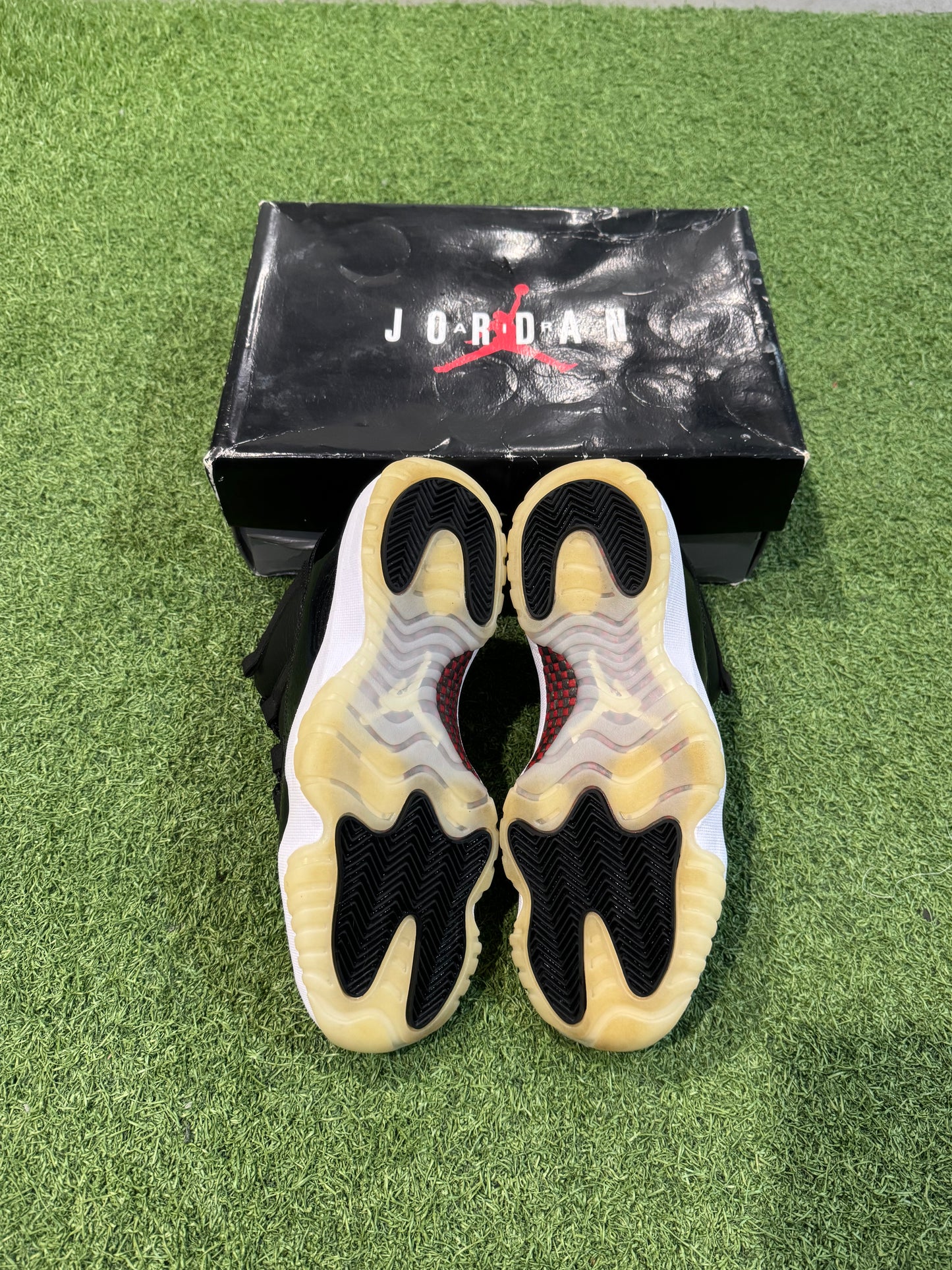 Jordan 11 Low 72-10 (8)