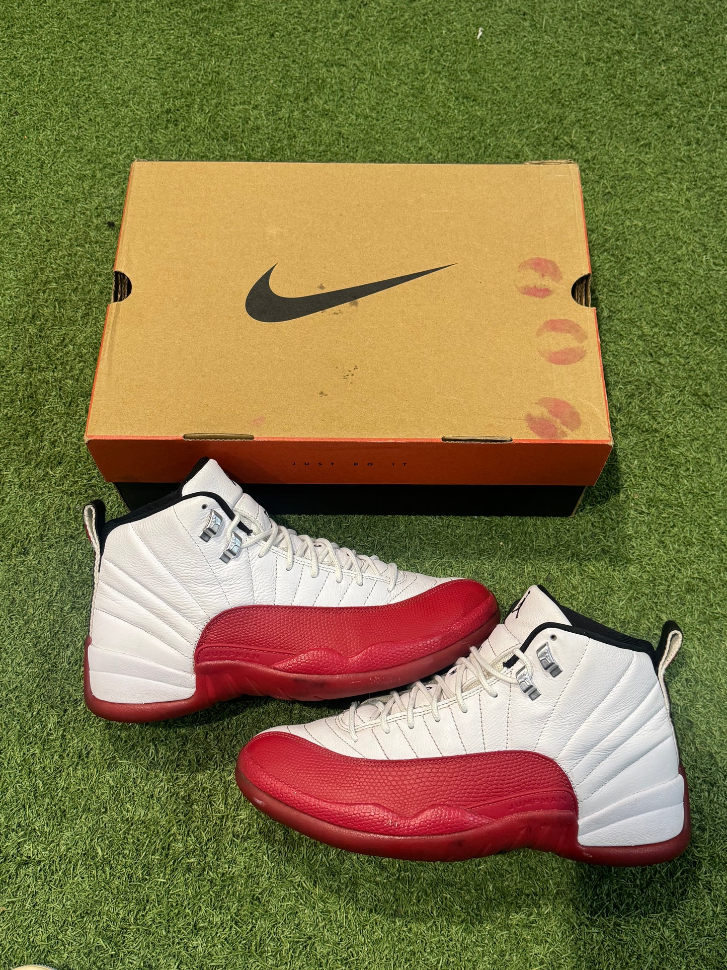 Jordan 12 Cherry (10)