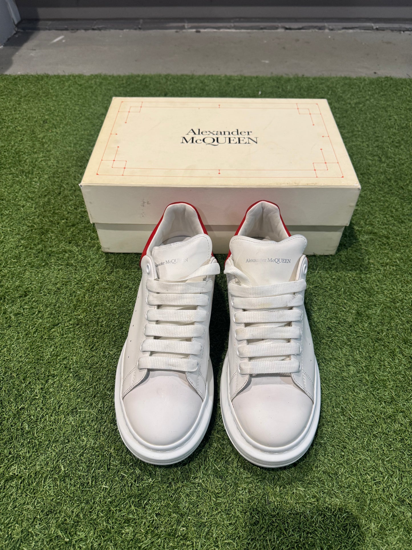 Alexander McQueen Sneaker White/Red (43)