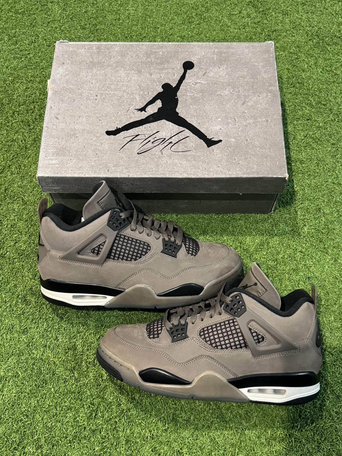Jordan 4 Cave Stone (10)