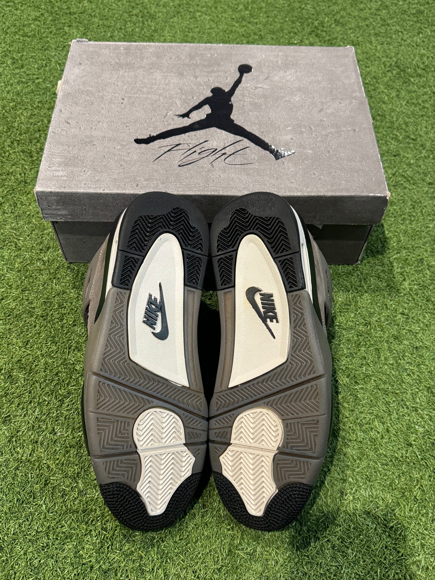Jordan 4 Cave Stone (10)