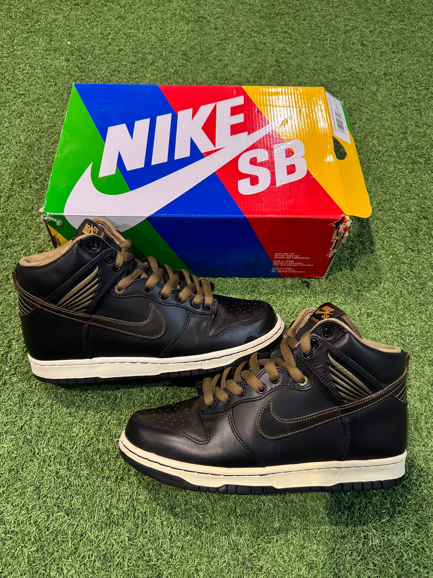Dunk High SB Pawnshop Skate Co. (8.5)