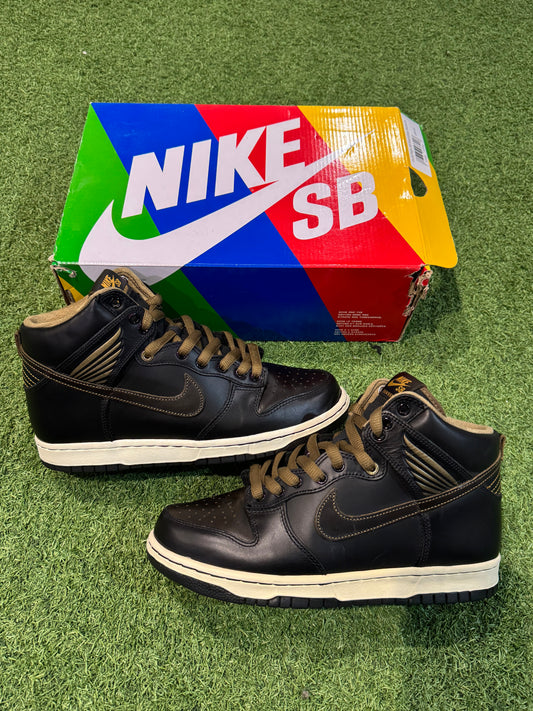 Dunk High SB Pawnshop Skate Co. (8.5)