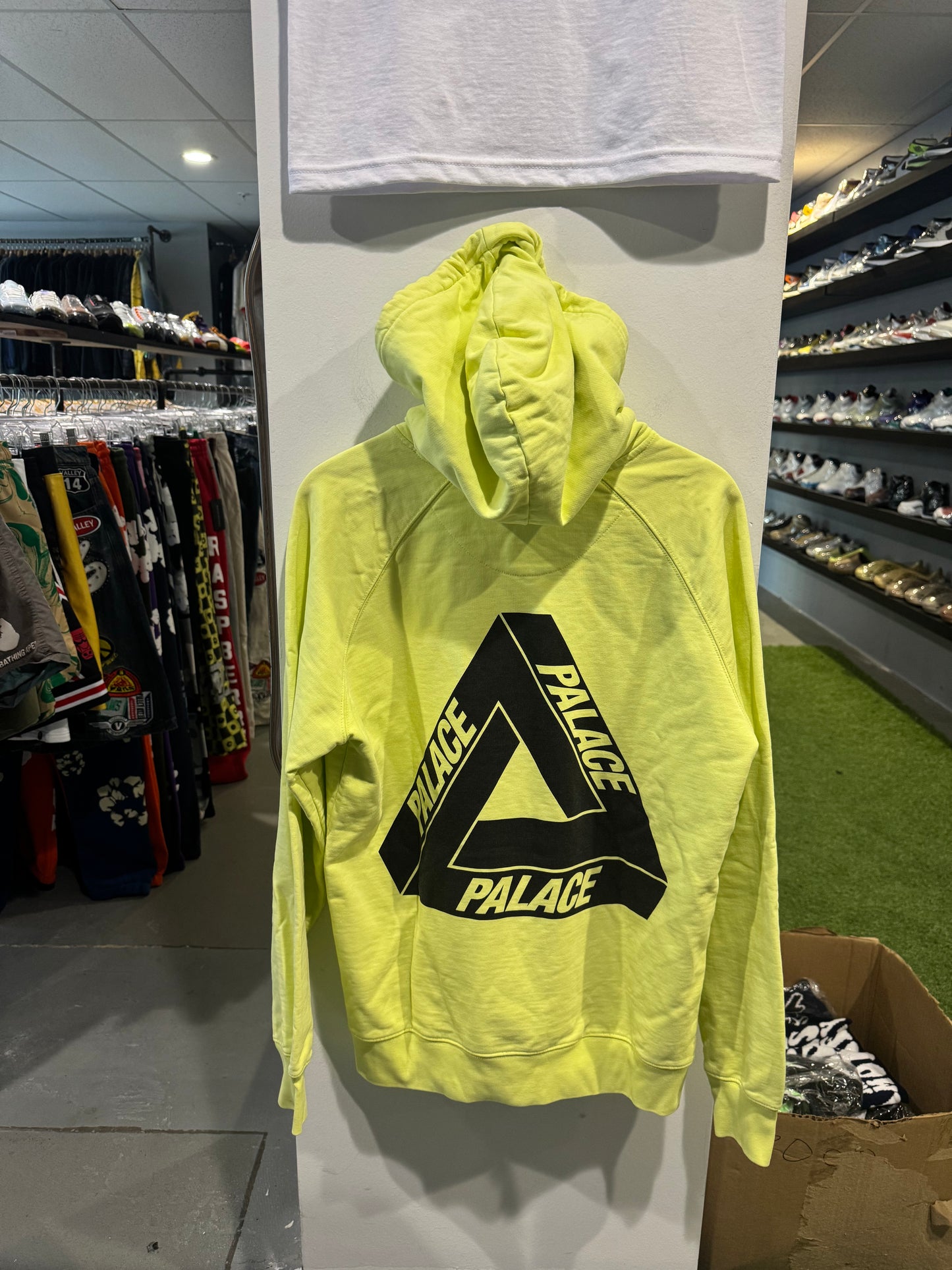 Palace Hoodie Bright Yellow (L)