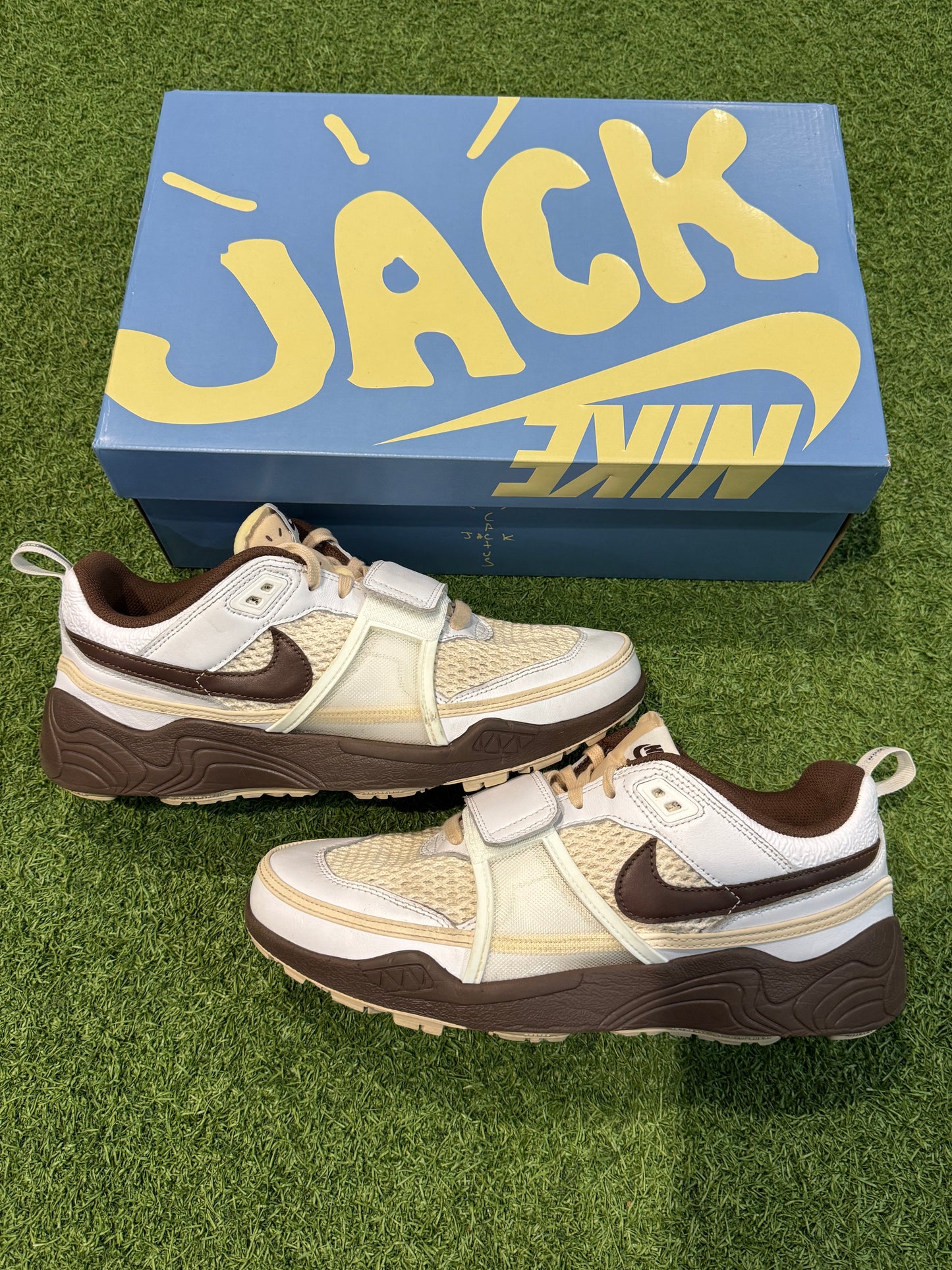 Nike Travis Scott Field Jaxx Light Chocolate (10.5)