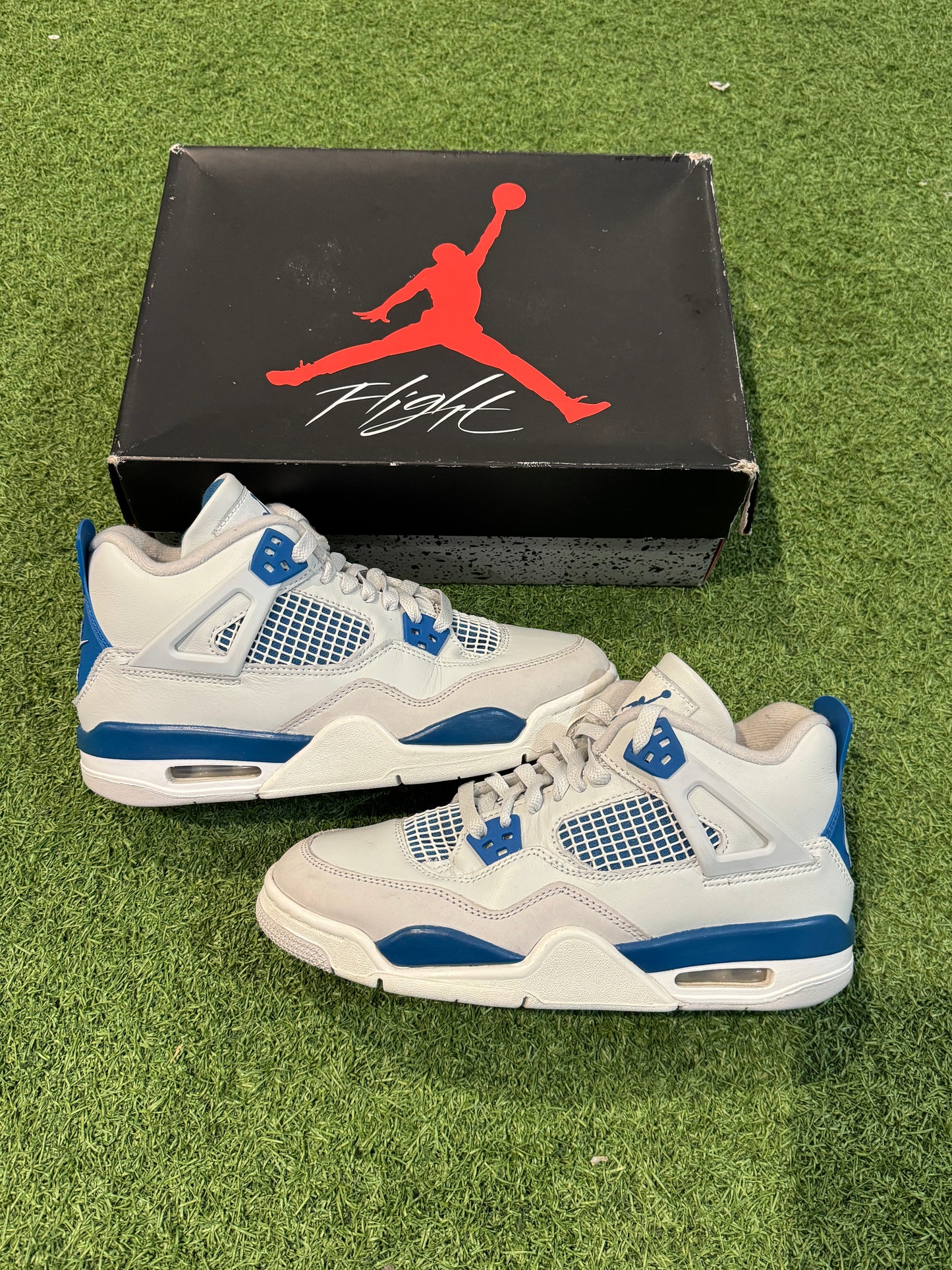 Jordan 4 Military Blue (7Y)