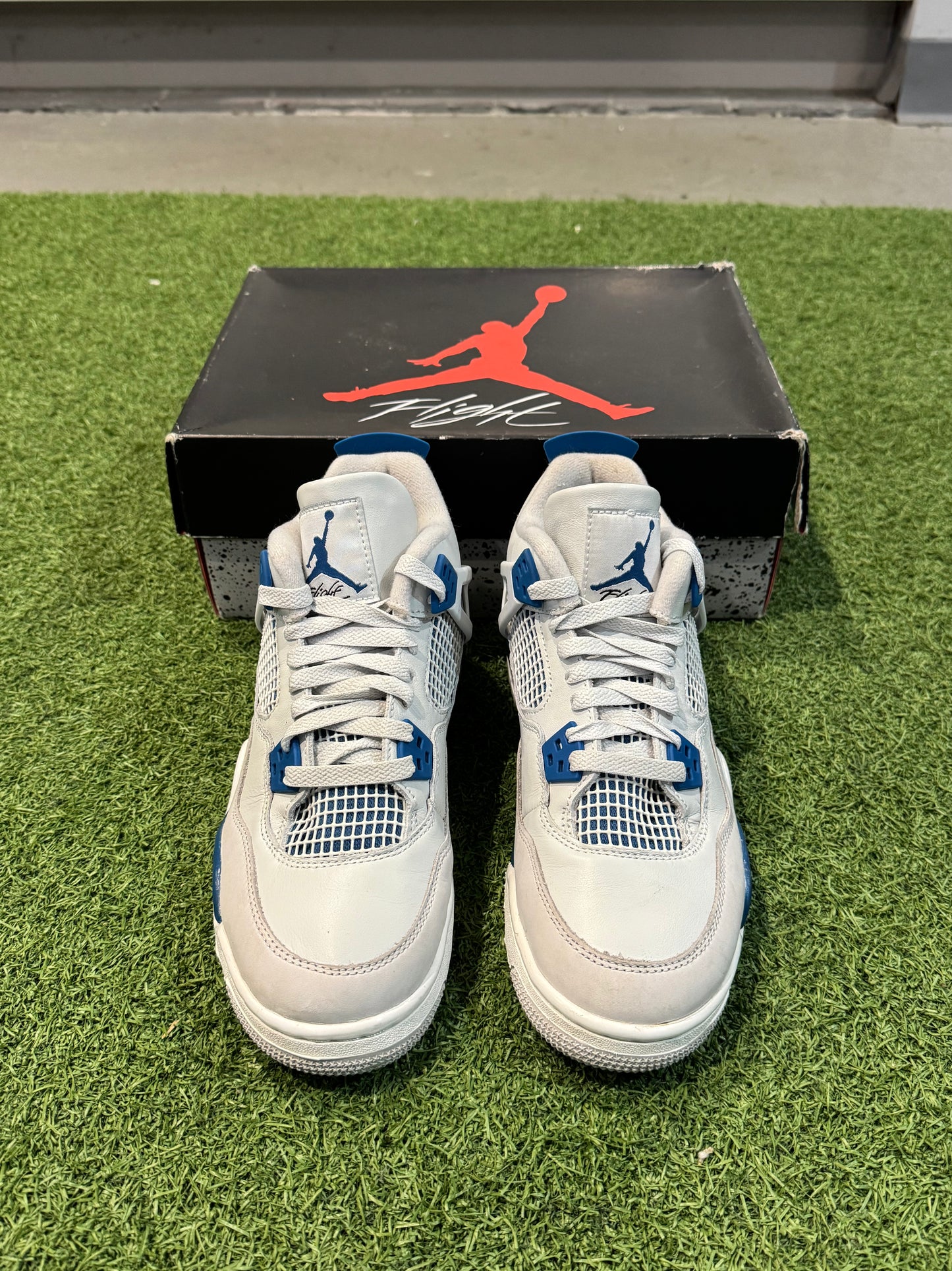 Jordan 4 Military Blue (7Y)