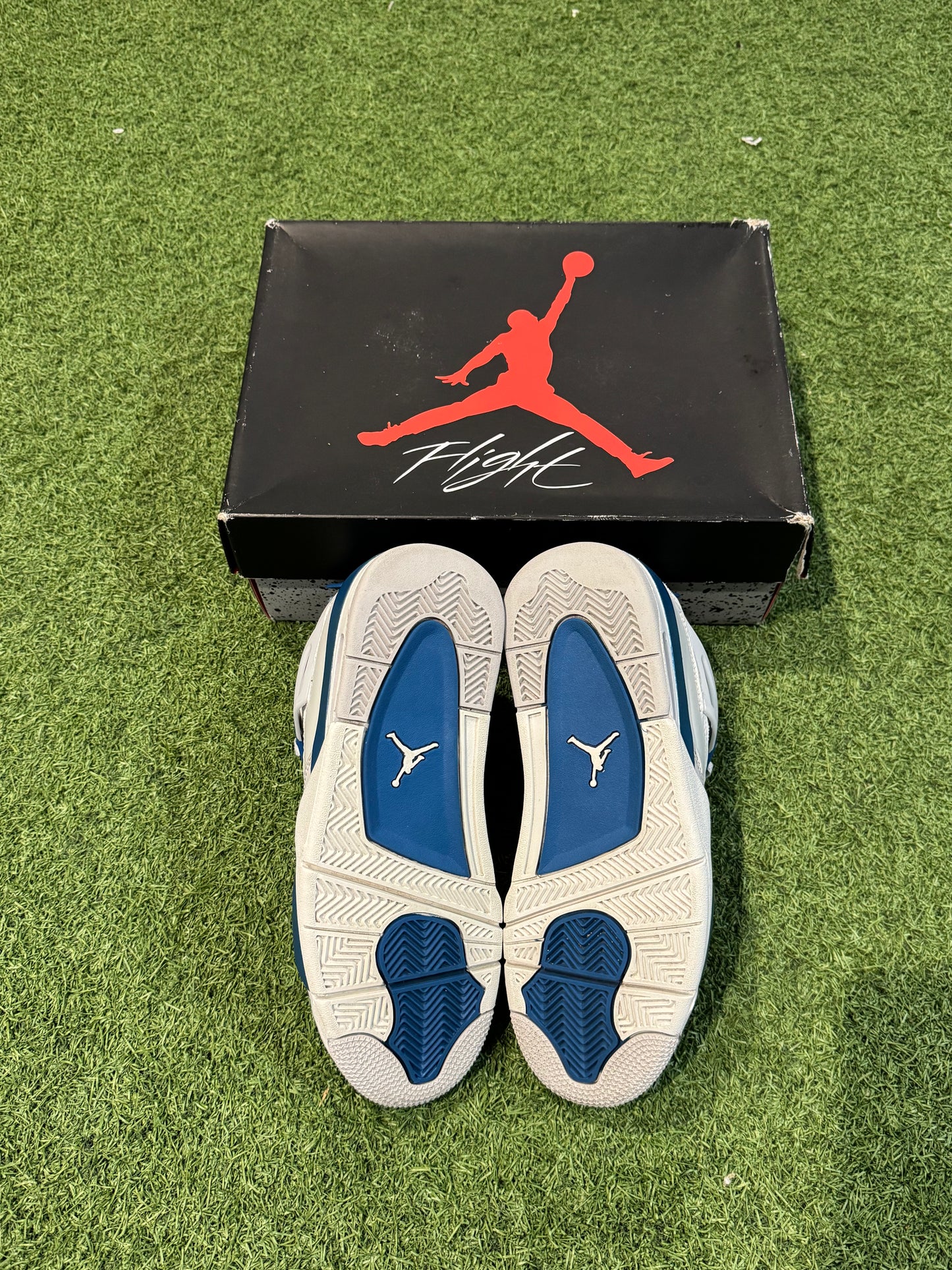 Jordan 4 Military Blue (7Y)