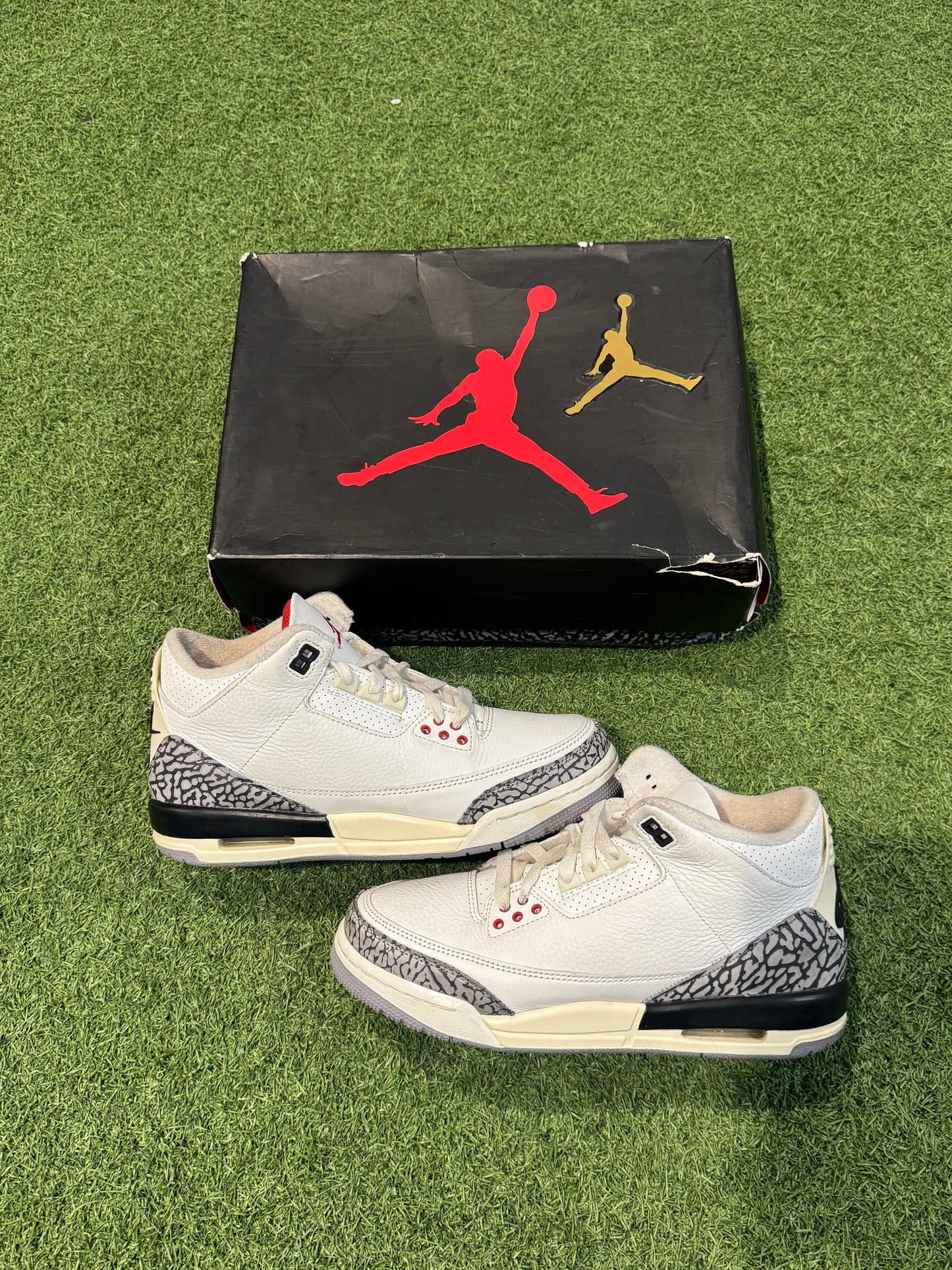 Jordan 3 White Cement (7Y)