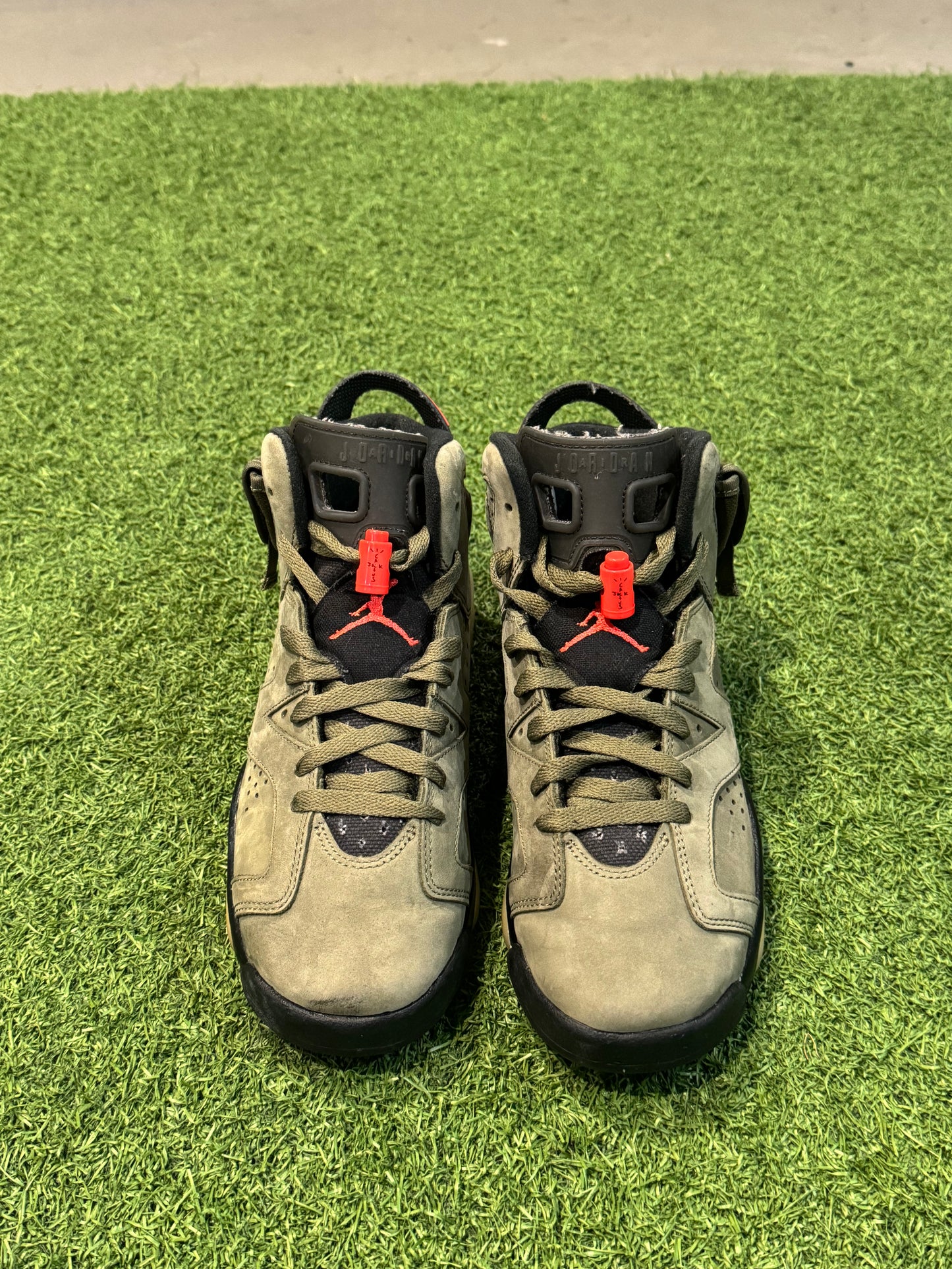 Jordan 6 Travis Scott Olive (6.5Y)