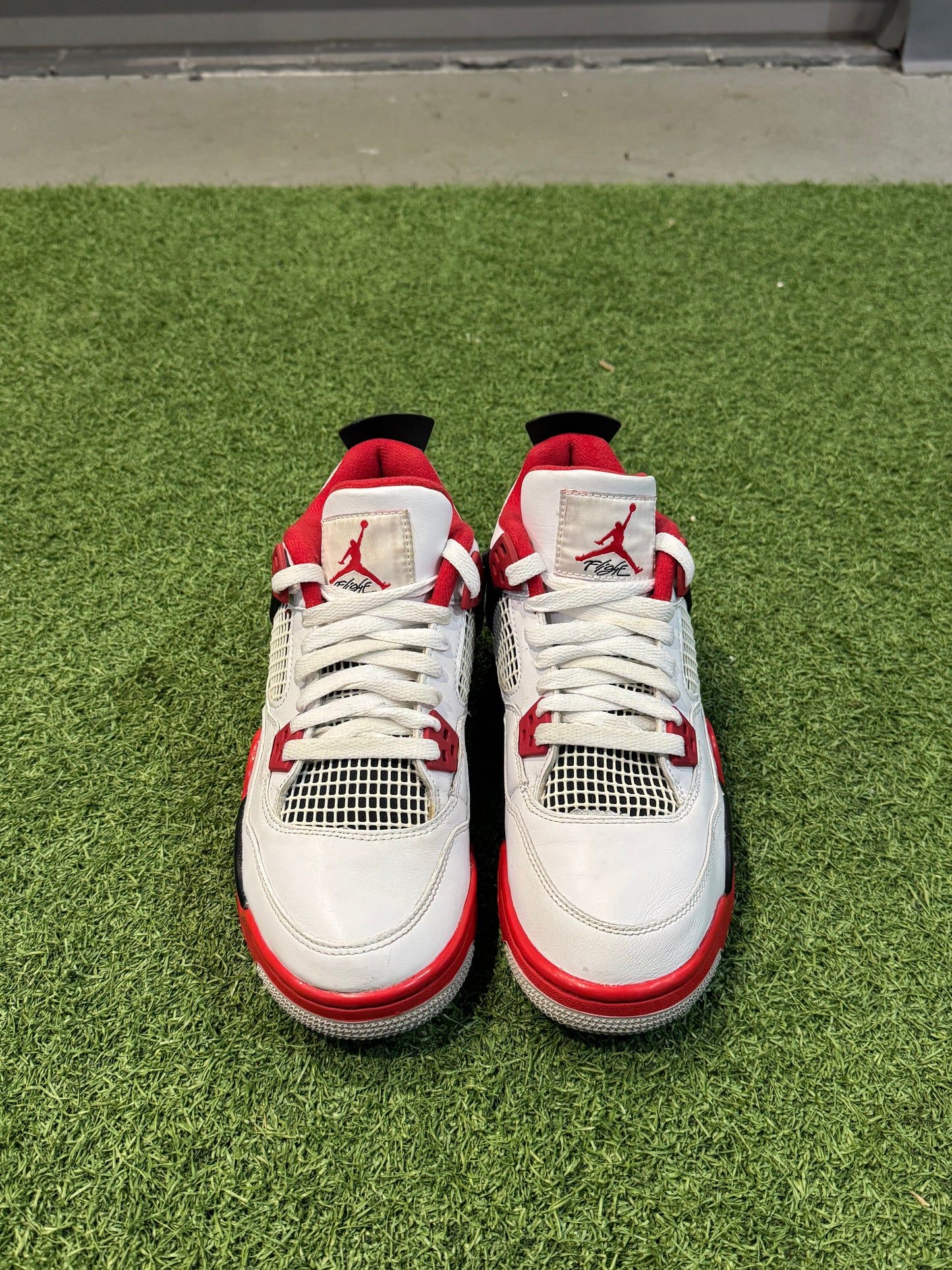 Jordan 4 Fire Red (7Y)