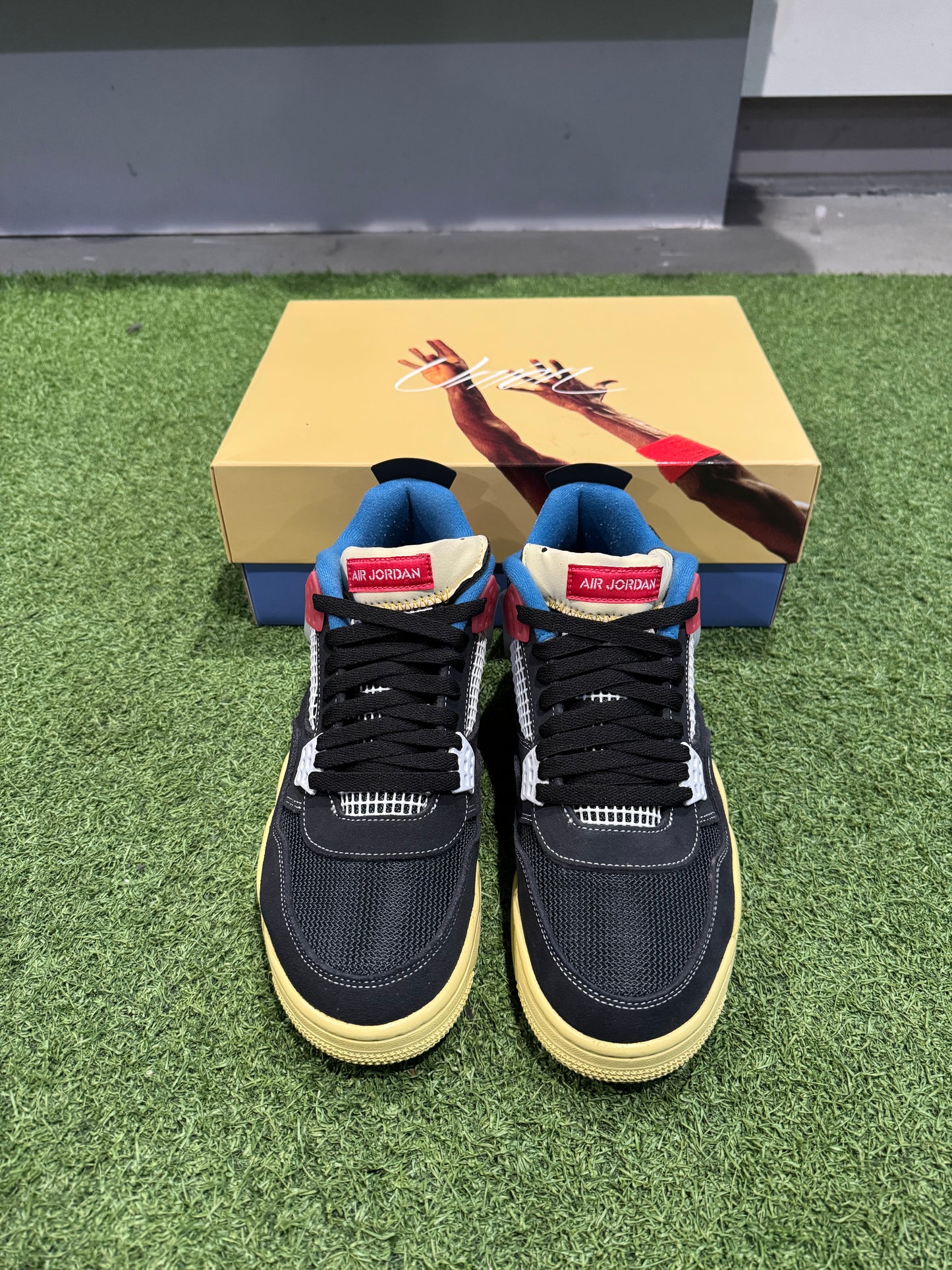 Jordan 4 Union Off-Noir (10.5)