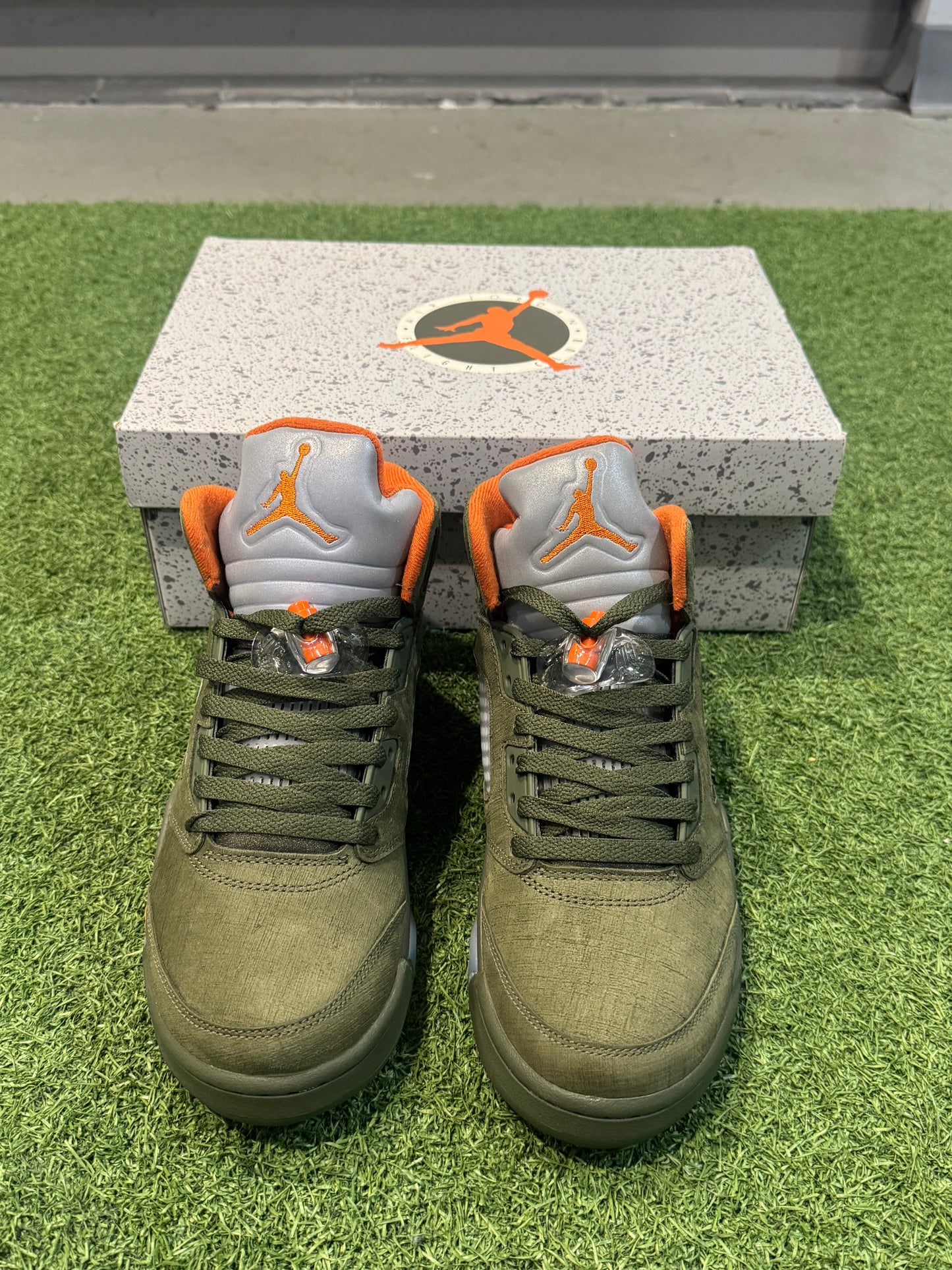 Jordan 5 Olive (8)