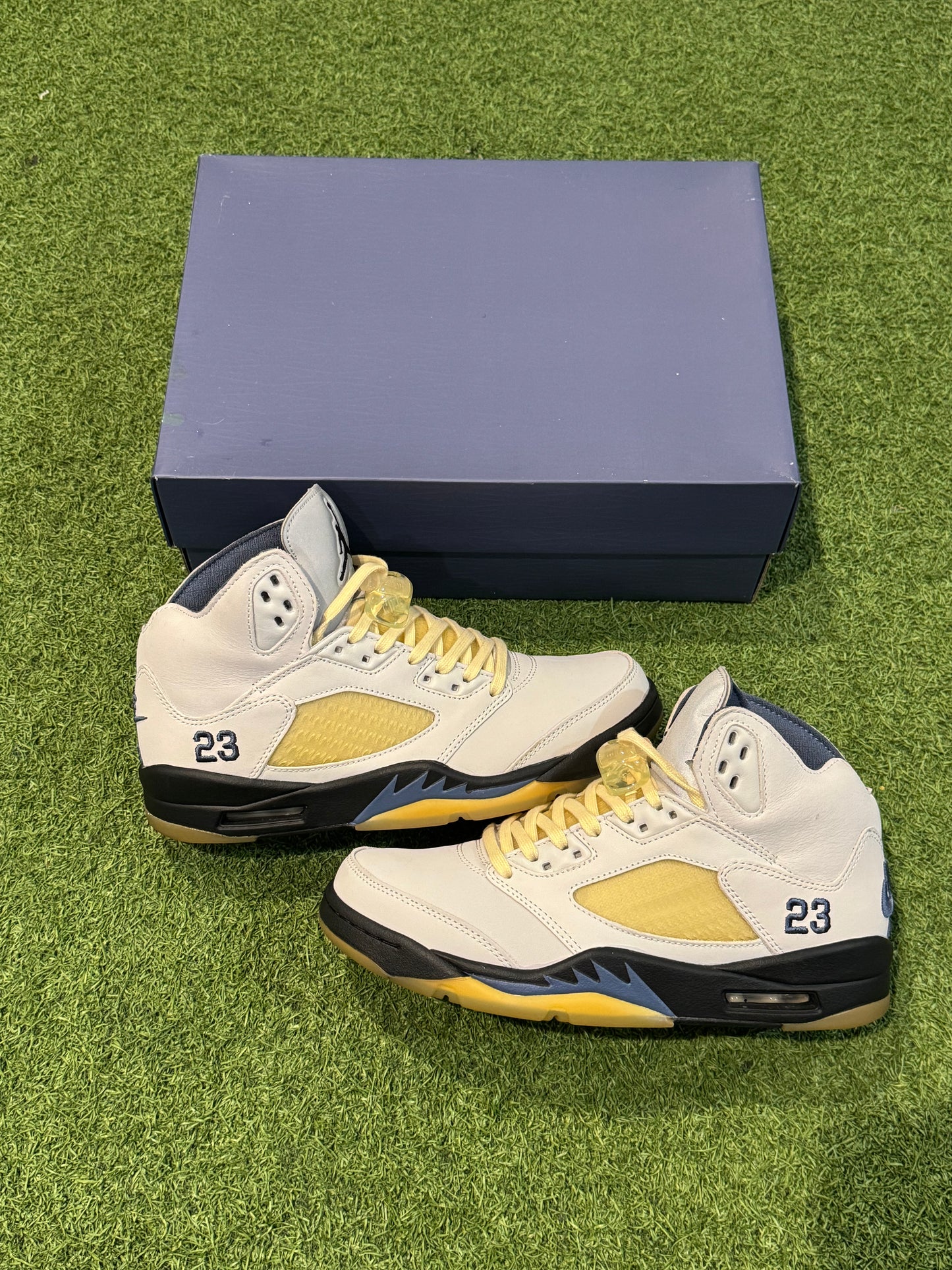 Jordan 5 A Ma Maniere Dawn (9.5W)