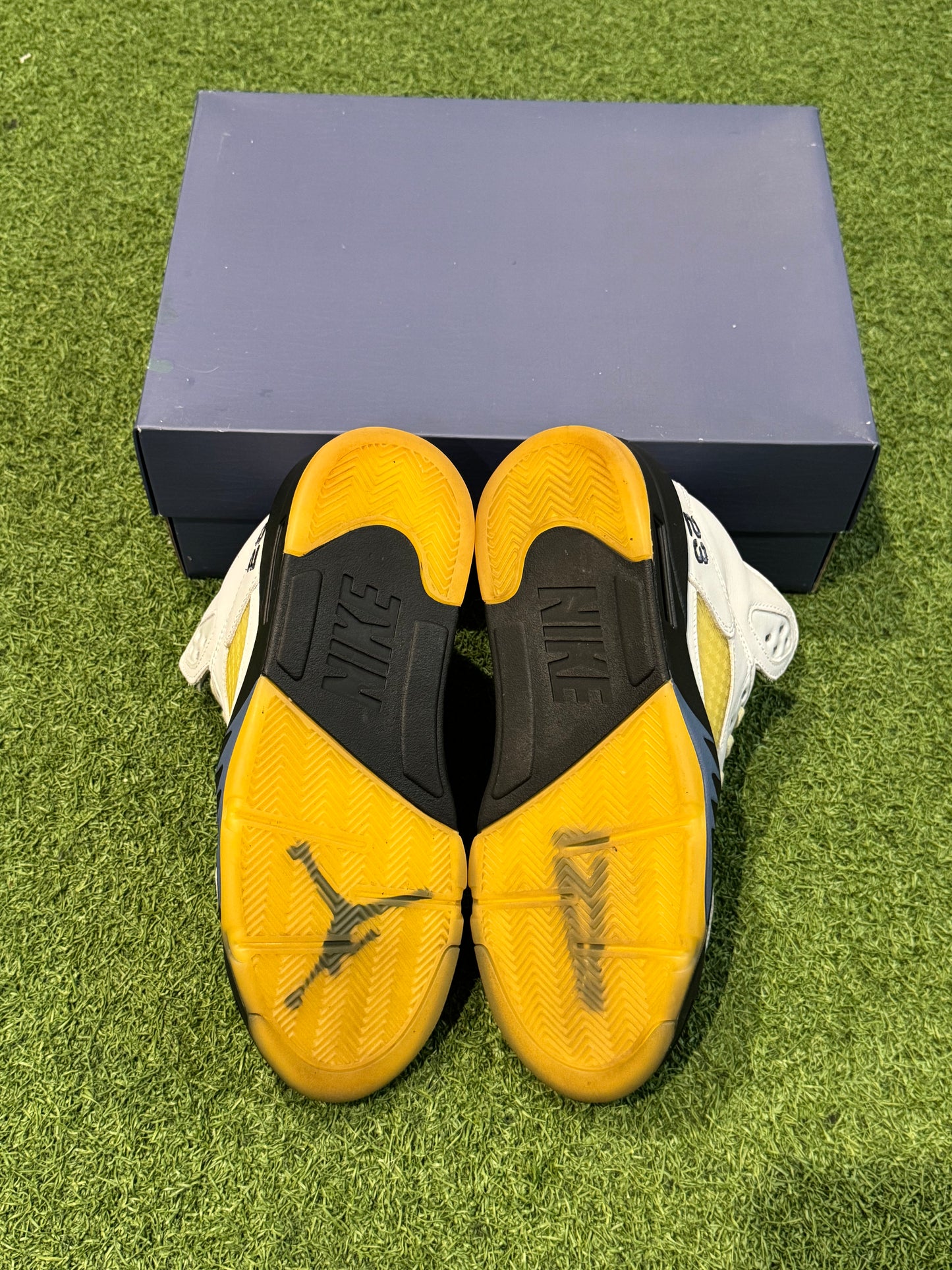 Jordan 5 A Ma Maniere Dawn (9.5W)