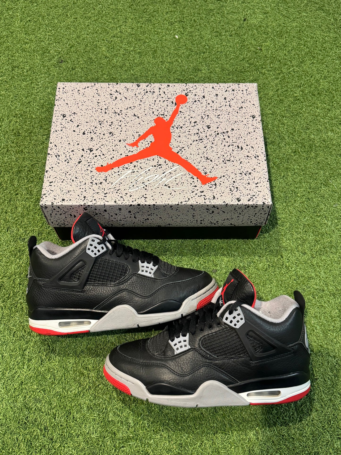 Jordan 4 Bred Reimagined (8.5)