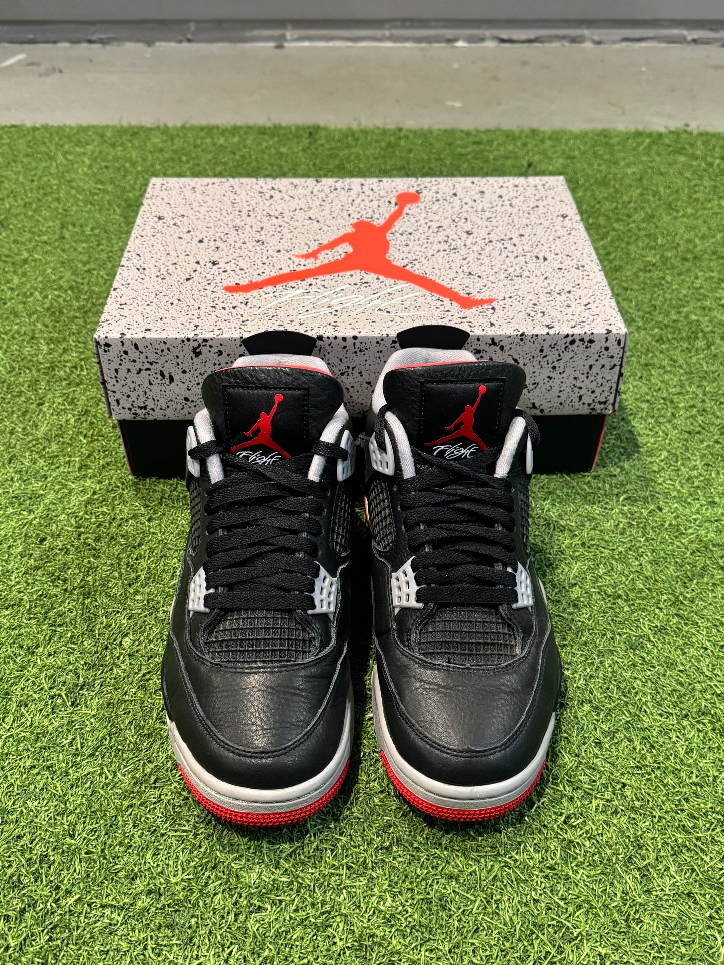 Jordan 4 Bred Reimagined (8.5)