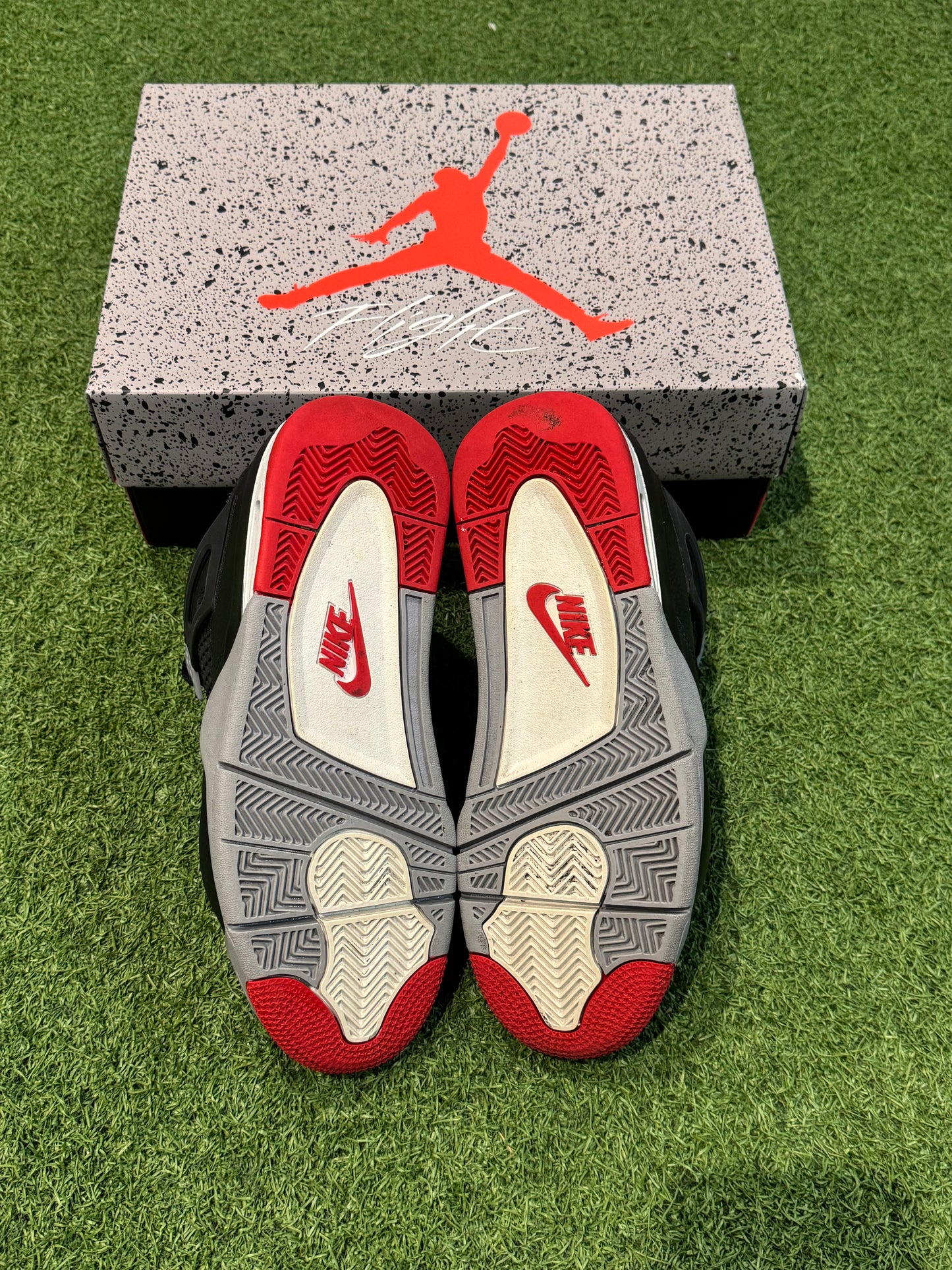 Jordan 4 Bred Reimagined (8.5)