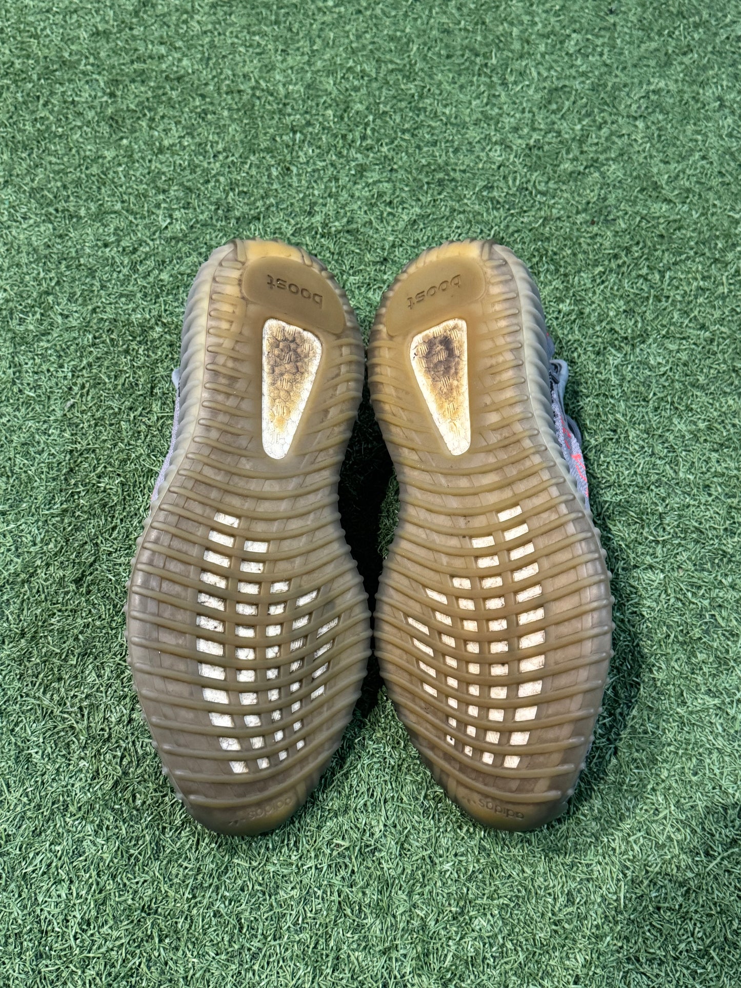 Yeezy 350 Beluga 2.0 (9.5)