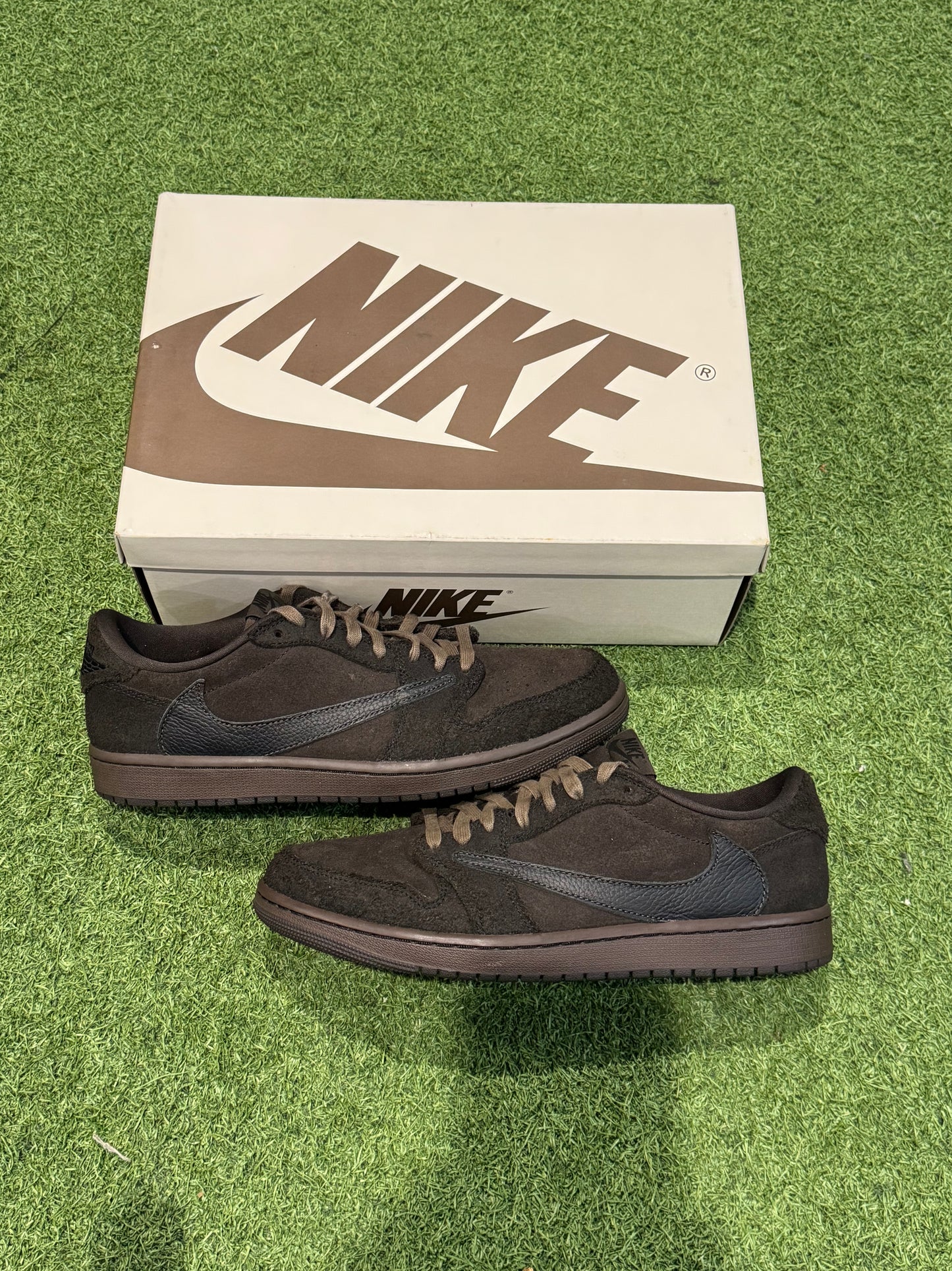 Jordan 1 Low Travis Scott Velvet Brown (10.5)