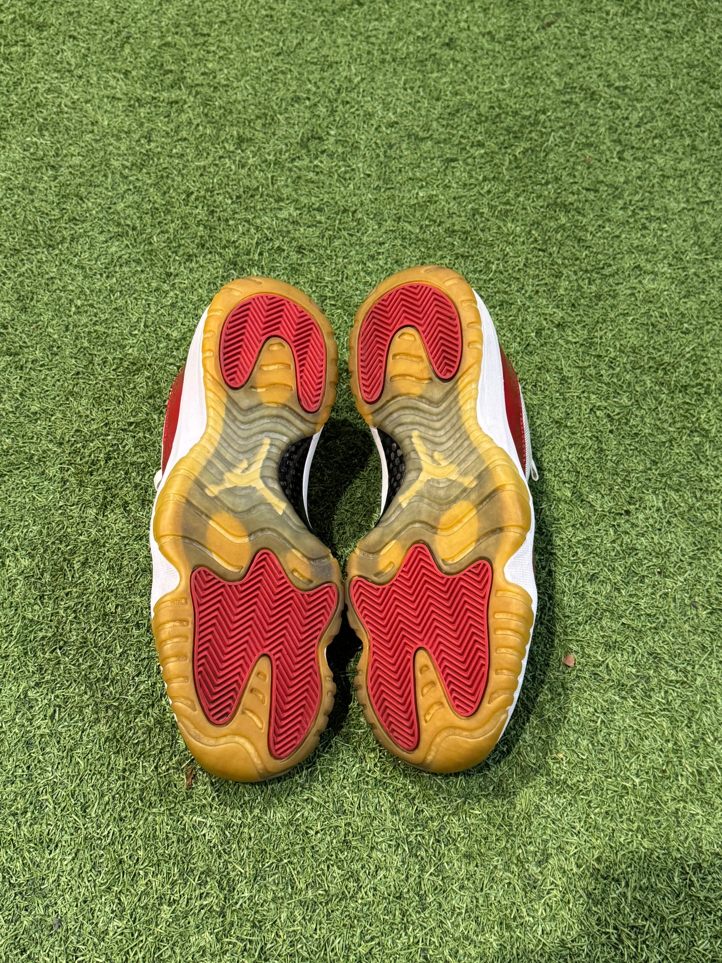 Jordan 11 Cherry 2016 (9.5)