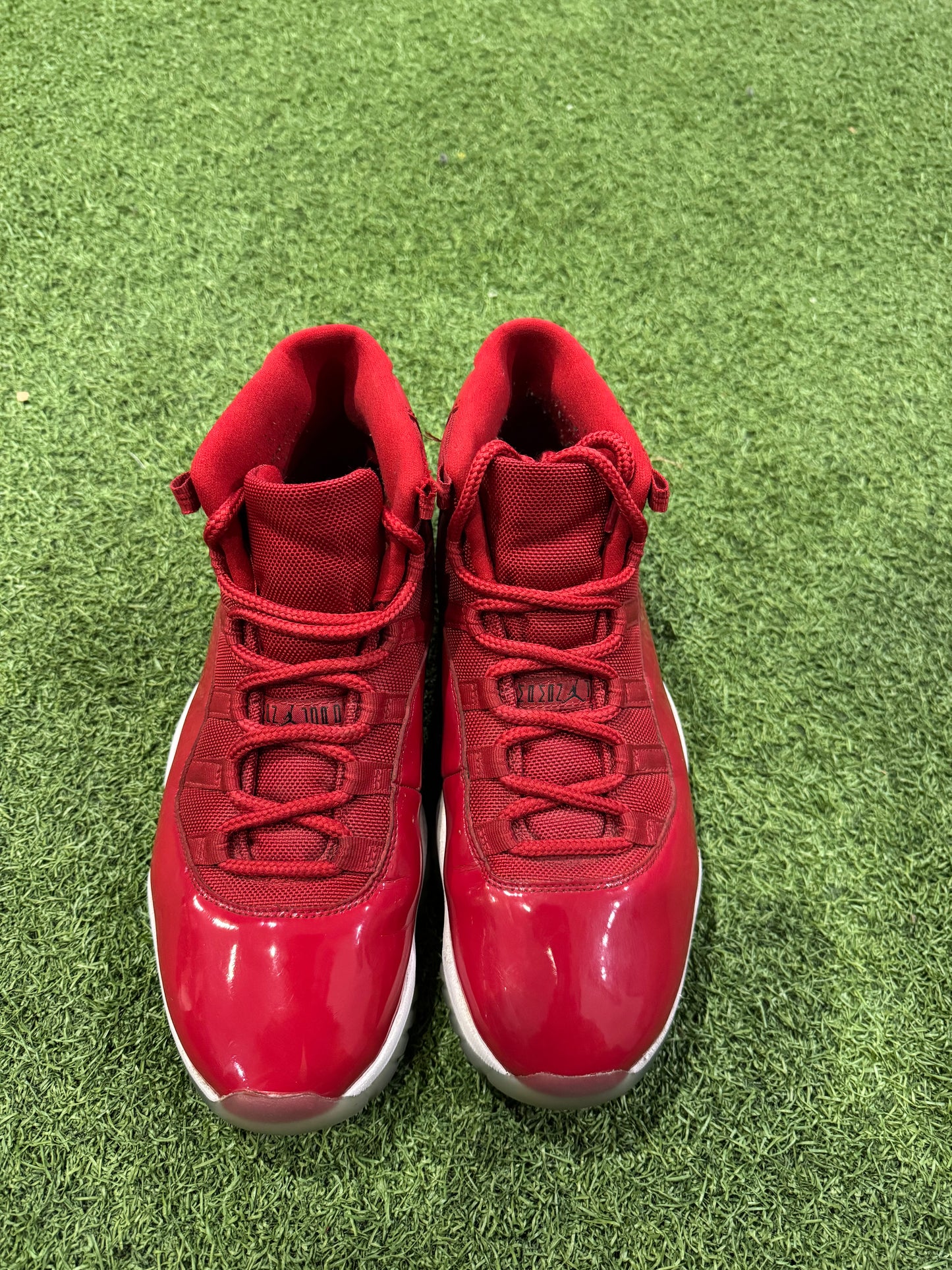Jordan 11 Win Like ‘96 (10.5)