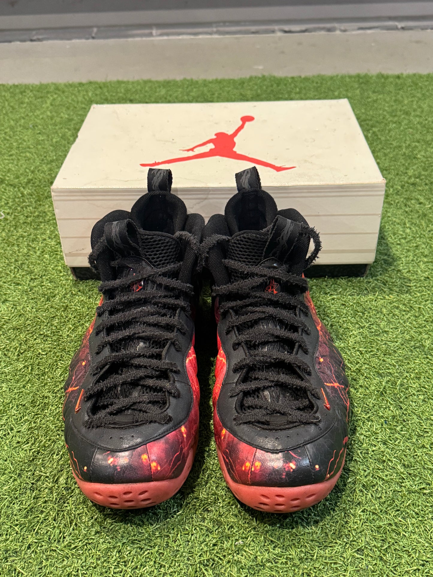 Nike Foamposite Stranger Things (10.5)