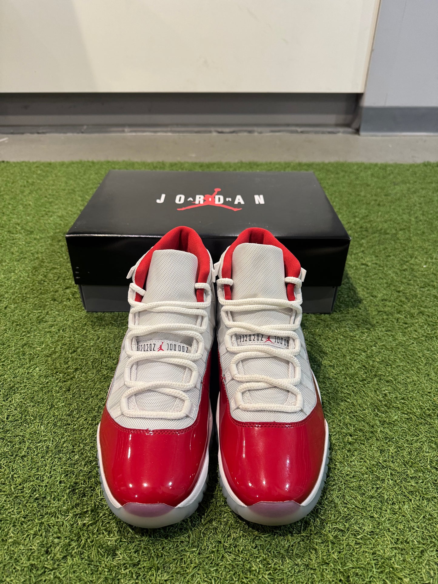 Jordan 11 Cherry (11)