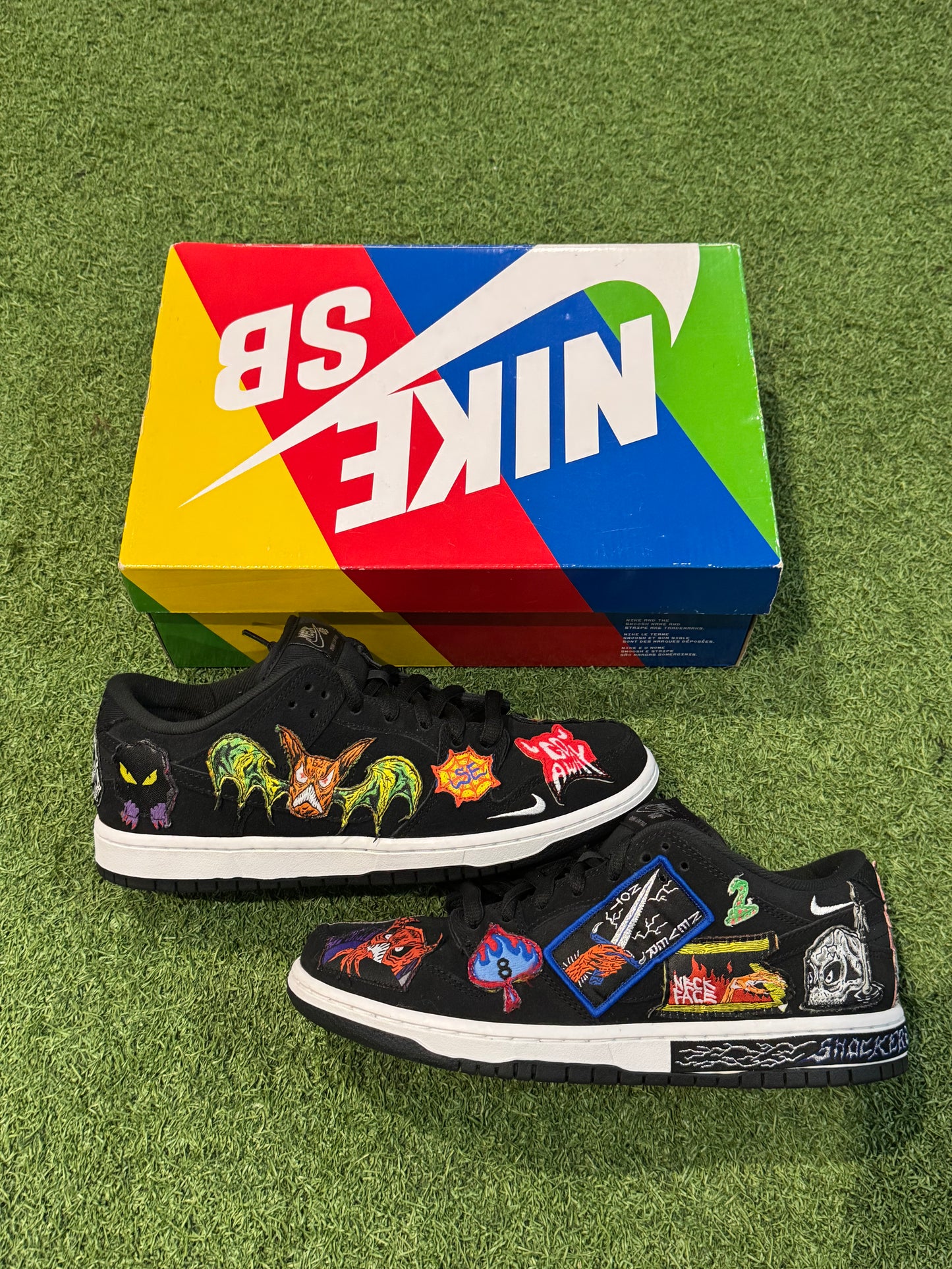 Dunk Low SB Neckface (9.5)