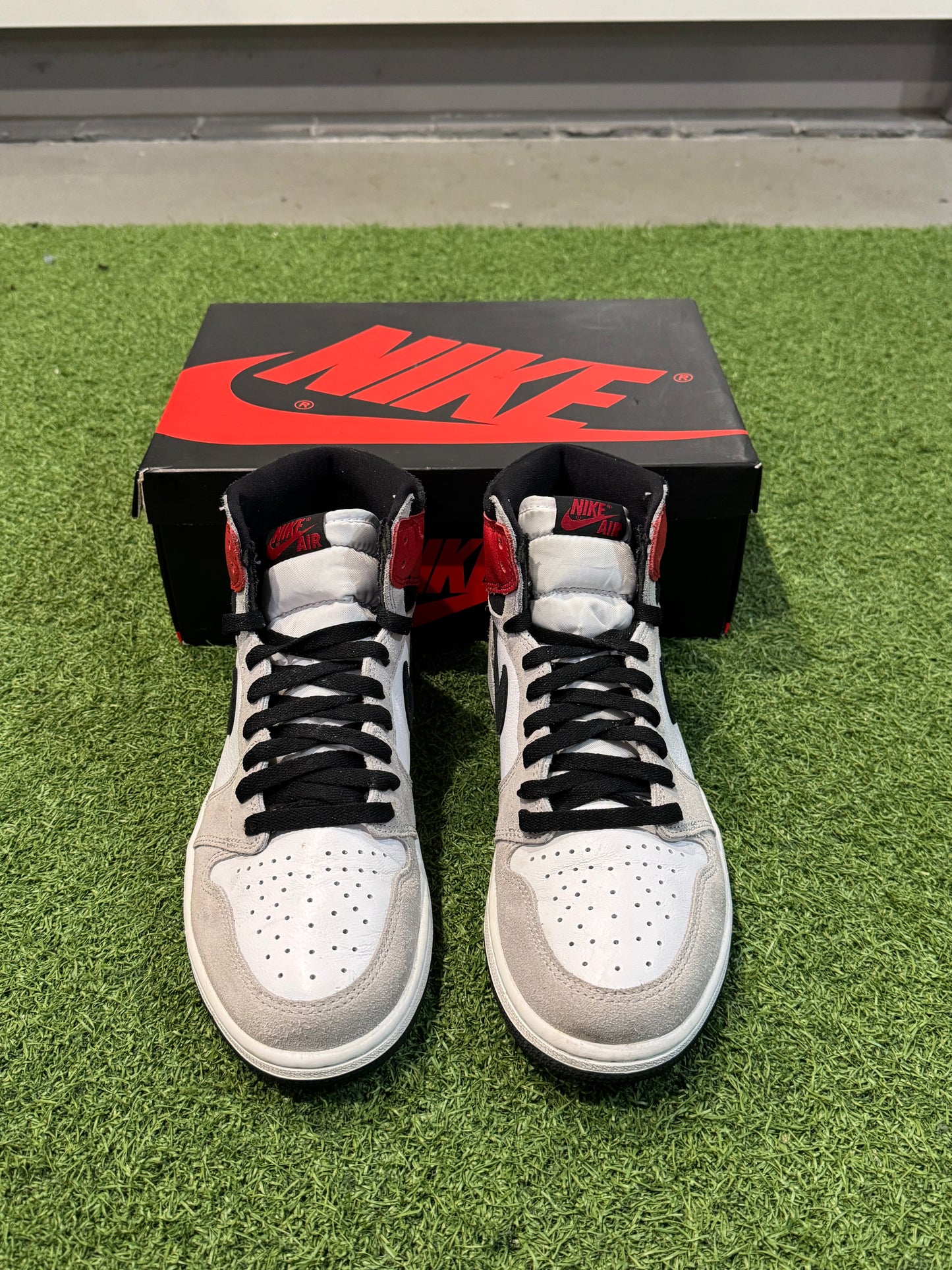Jordan 1 Smoke Grey (9.5)