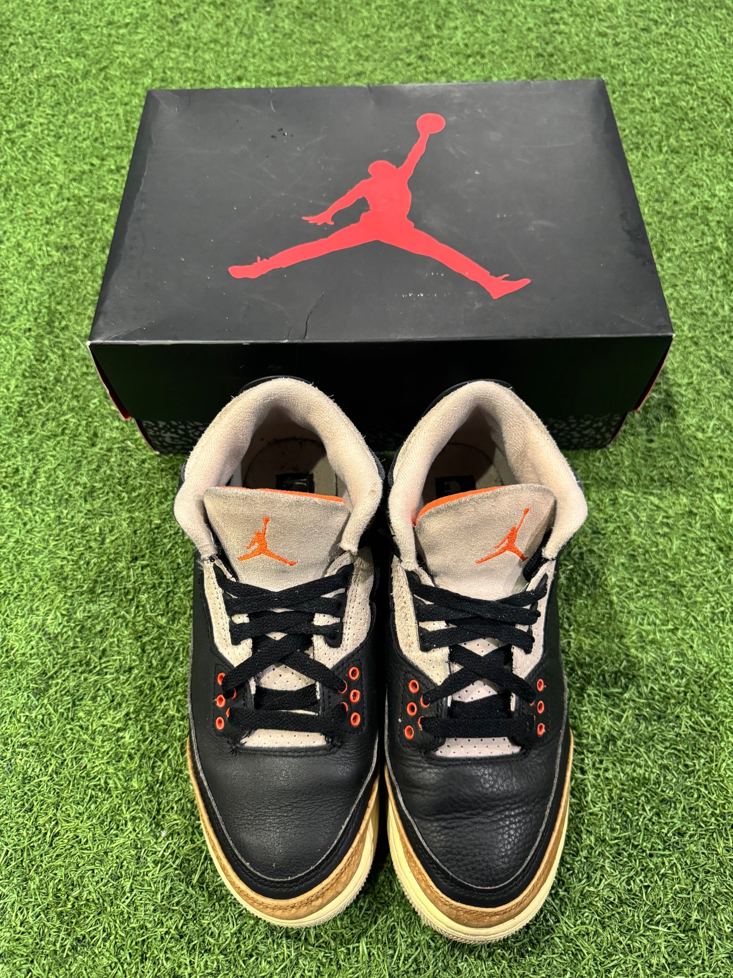 Jordan 3 Desert Elephant (7Y)