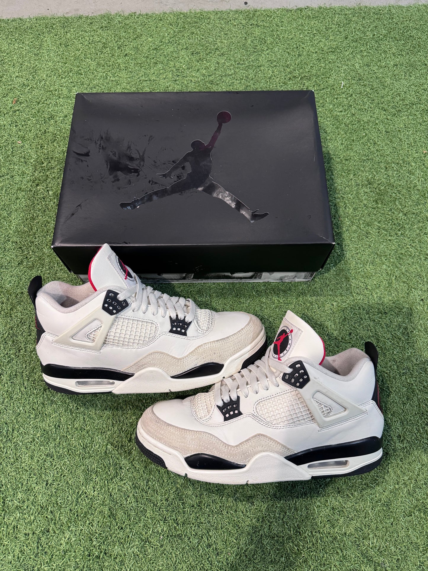 Jordan 4 Flight Club (10.5)