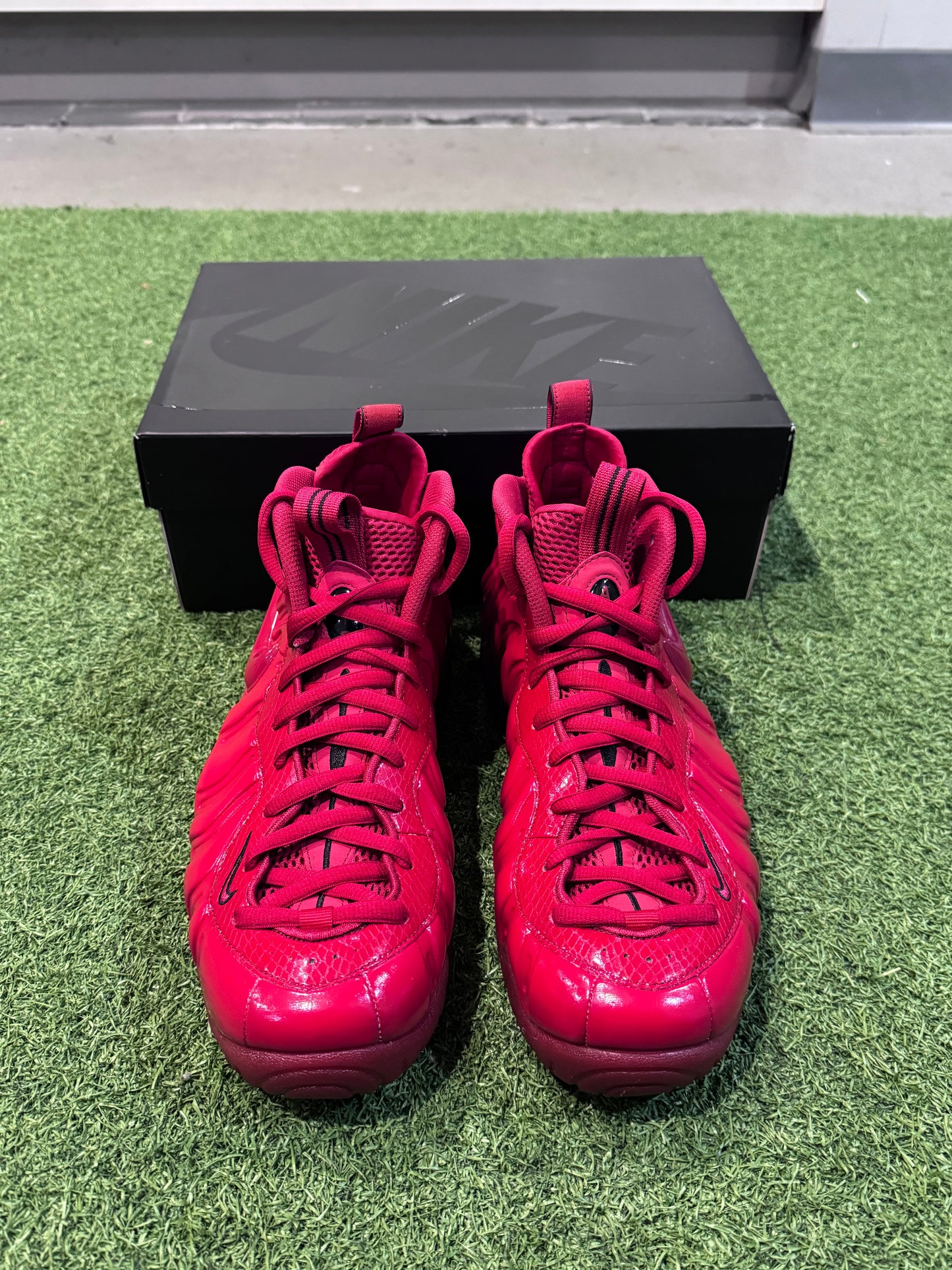 Nike Foamposite Red October (10.5)