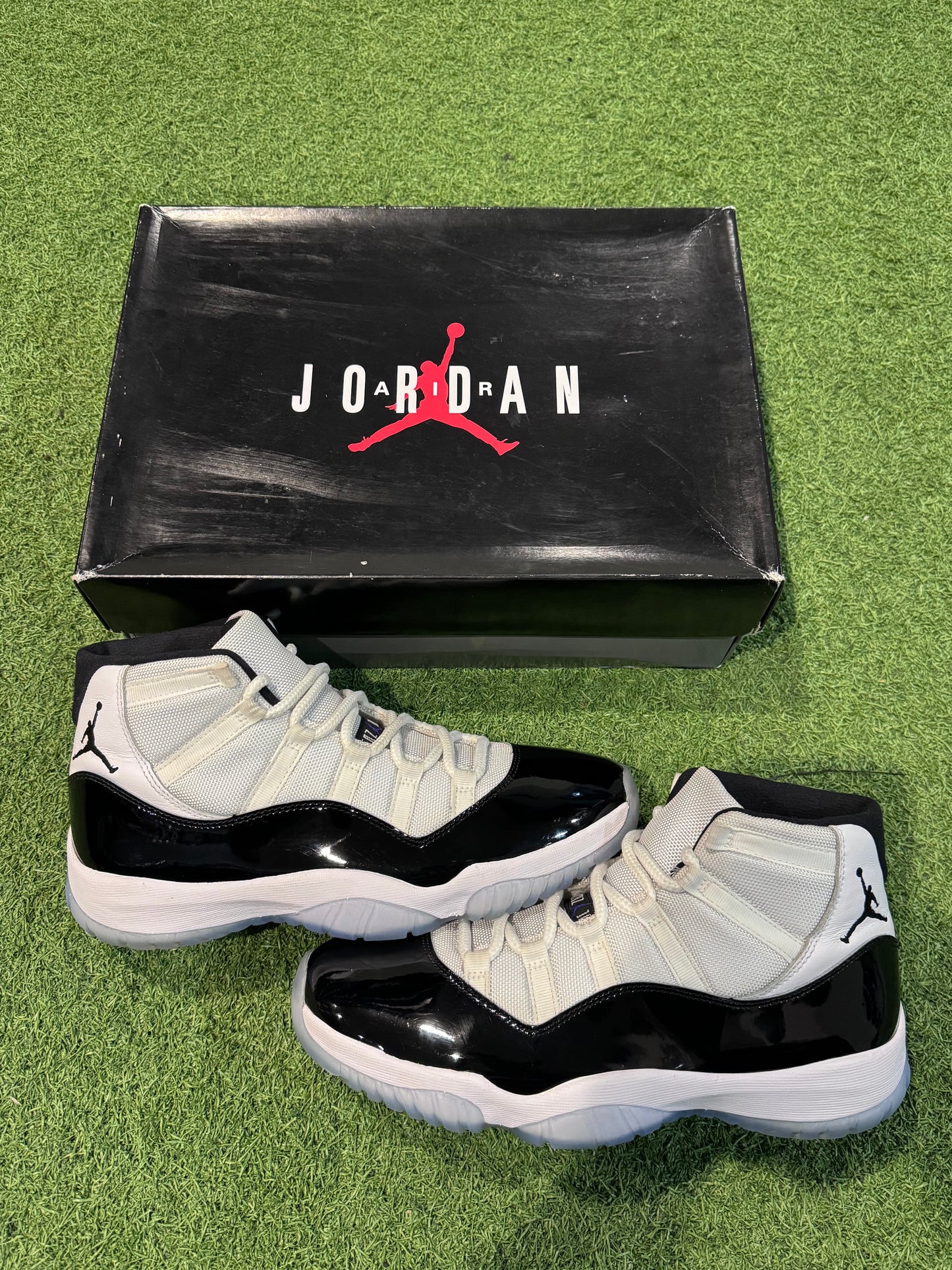 Jordan 11 Concord (10)