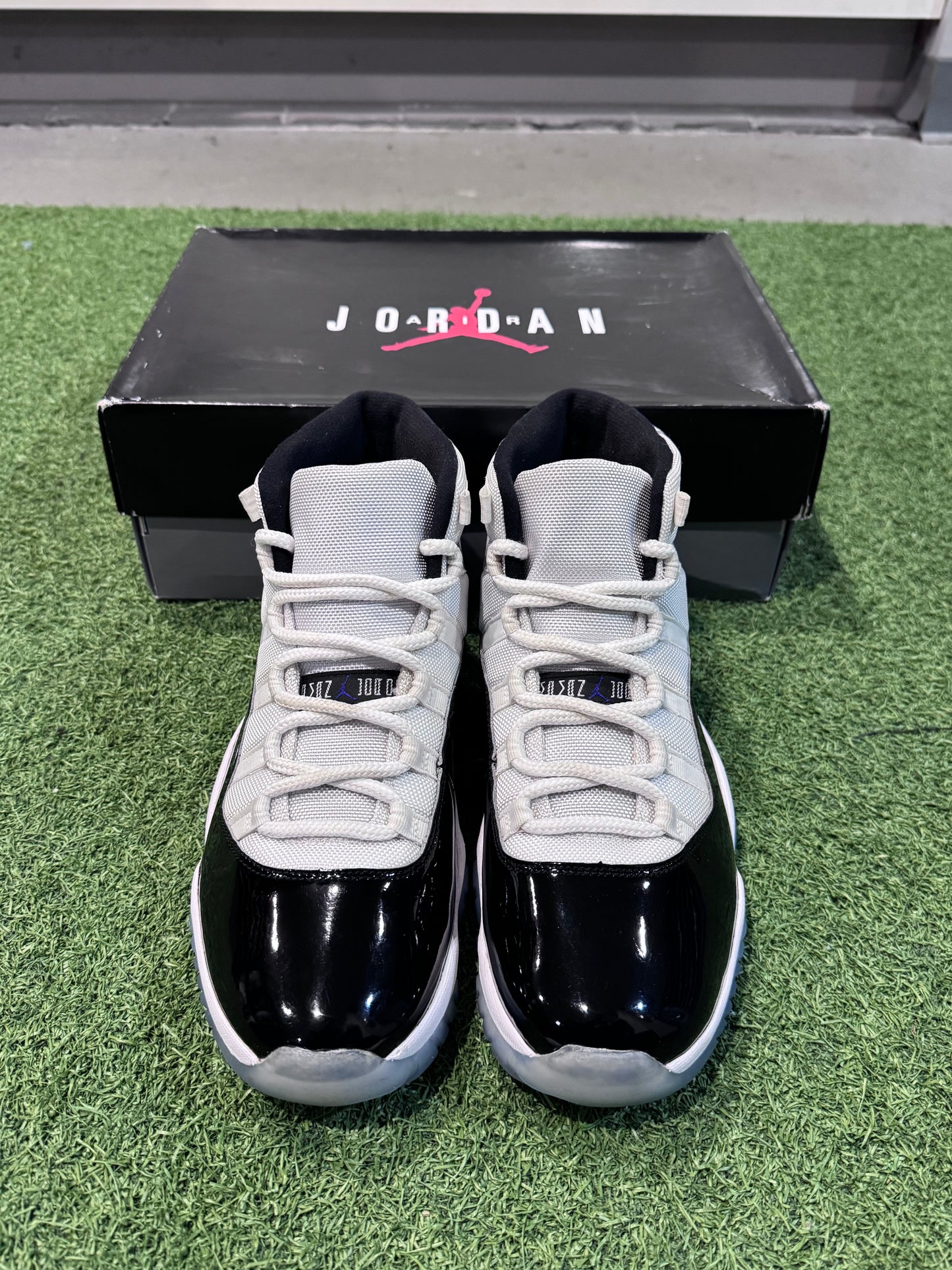 Jordan 11 Concord (10)